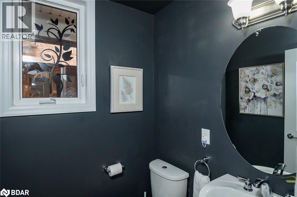 












32 FORBES Terrace

,
Milton,




Ontario
L9T3X3


