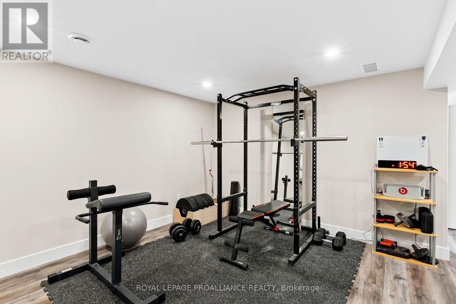 












6 FERRIS COURT

,
Trent Hills (Campbellford),




Ontario
K0L1L0


