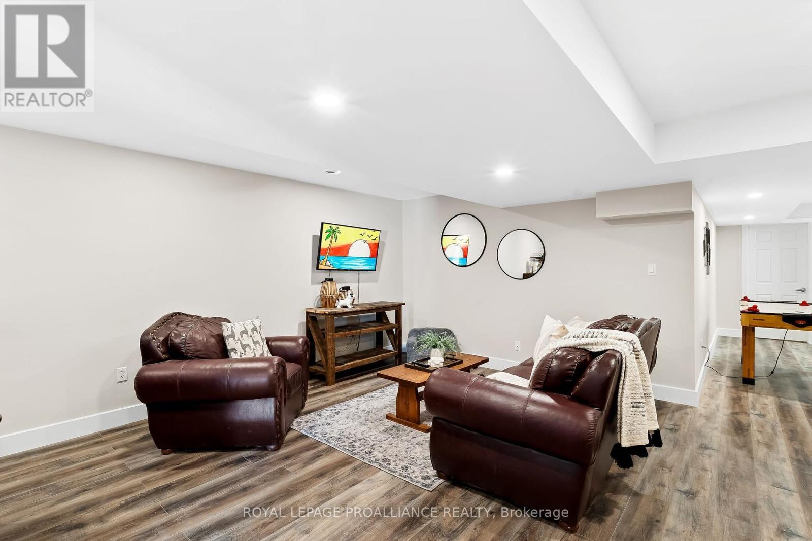












6 FERRIS COURT

,
Trent Hills (Campbellford),




Ontario
K0L1L0


