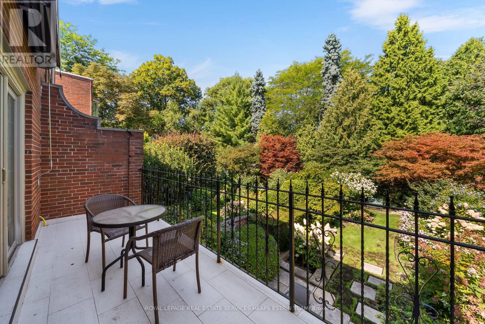 












100 ELM AVENUE

,
Toronto,




Ontario
M4W1P2

