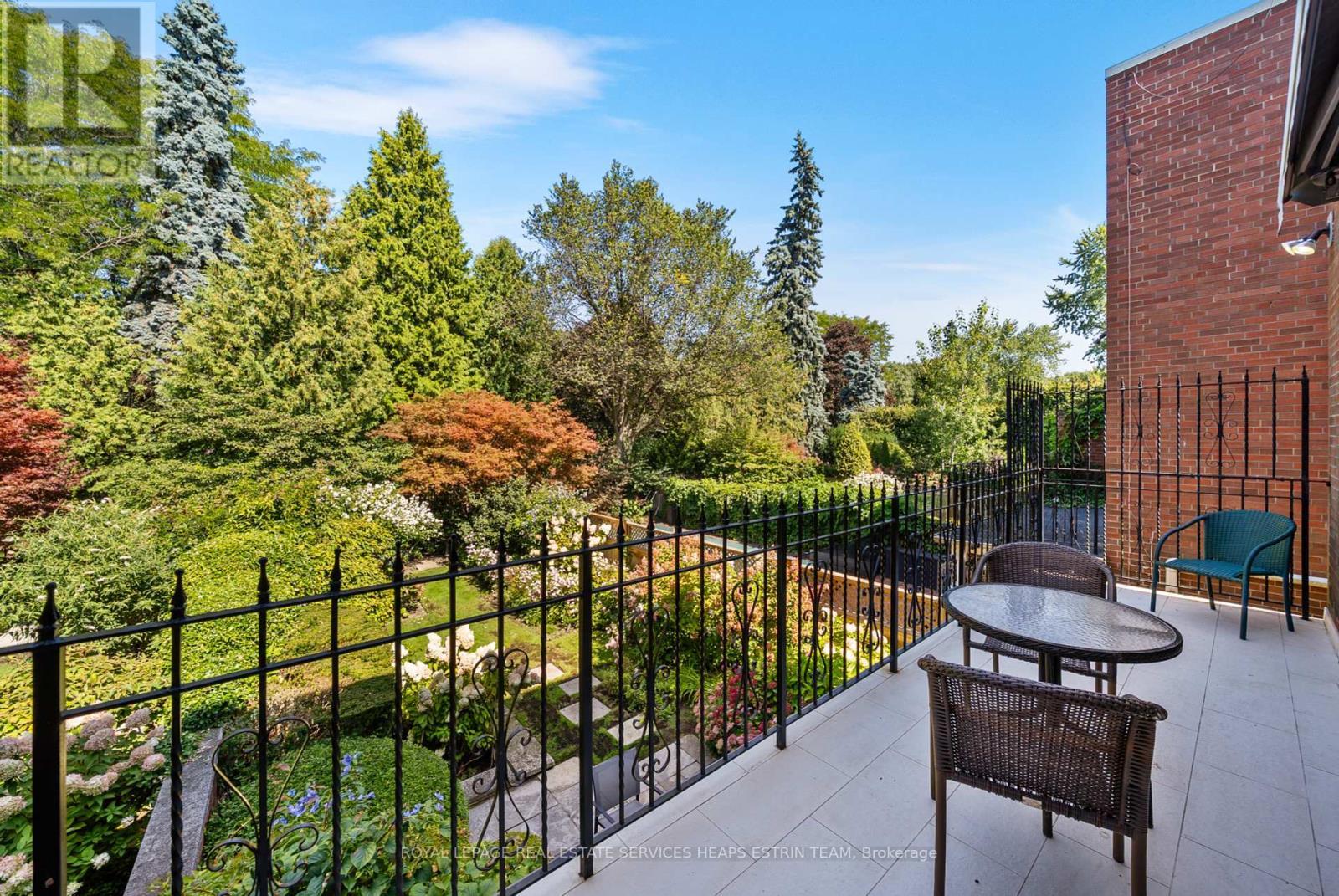












100 ELM AVENUE

,
Toronto,




Ontario
M4W1P2

