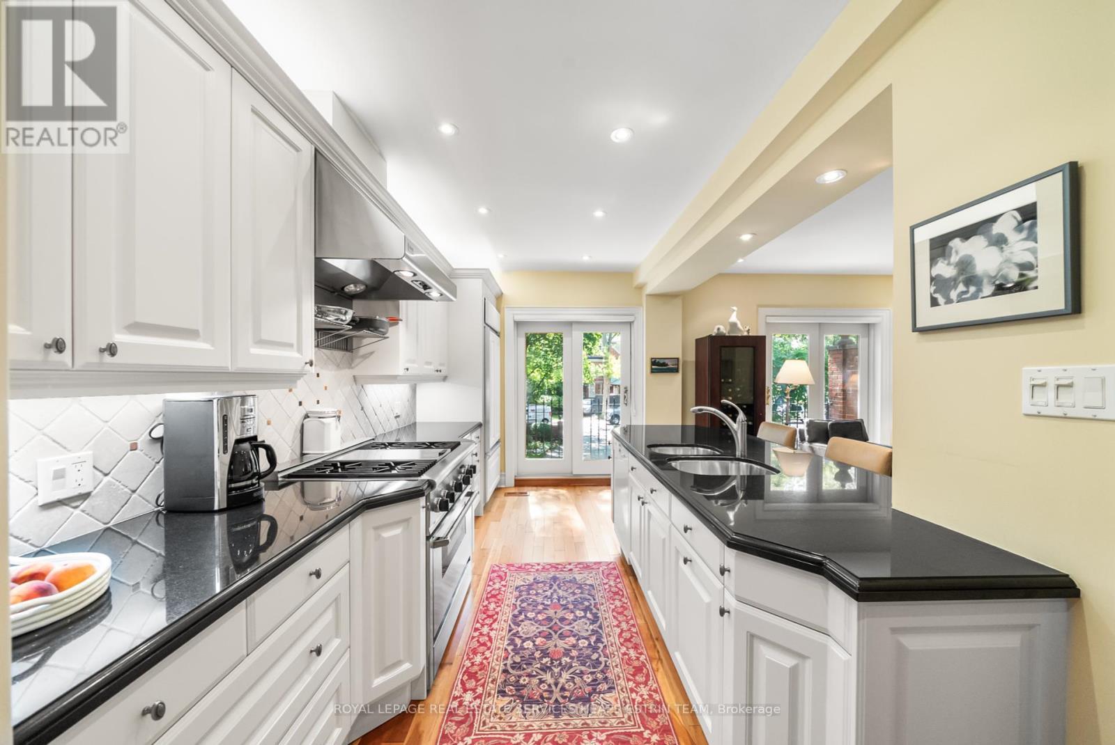 












100 ELM AVENUE

,
Toronto,




Ontario
M4W1P2

