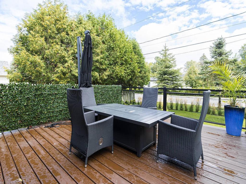 









159


Ch. du Bord-du-Lac-Lakeshore

,
Pointe-Claire,




QC
H9S4J9

