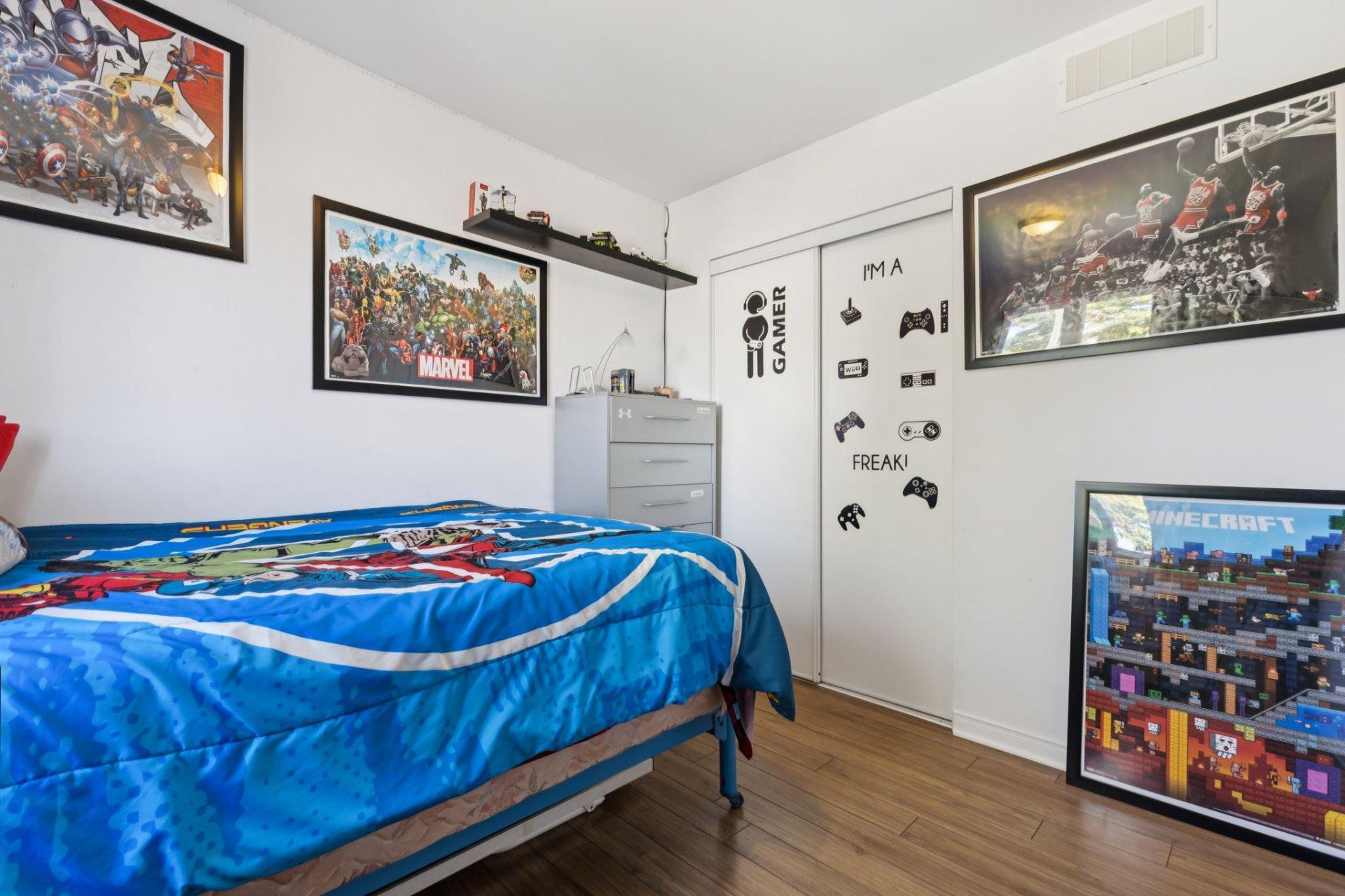 









96


Rue Scullion

,
Gatineau (Buckingham),




QC
J8L3X4

