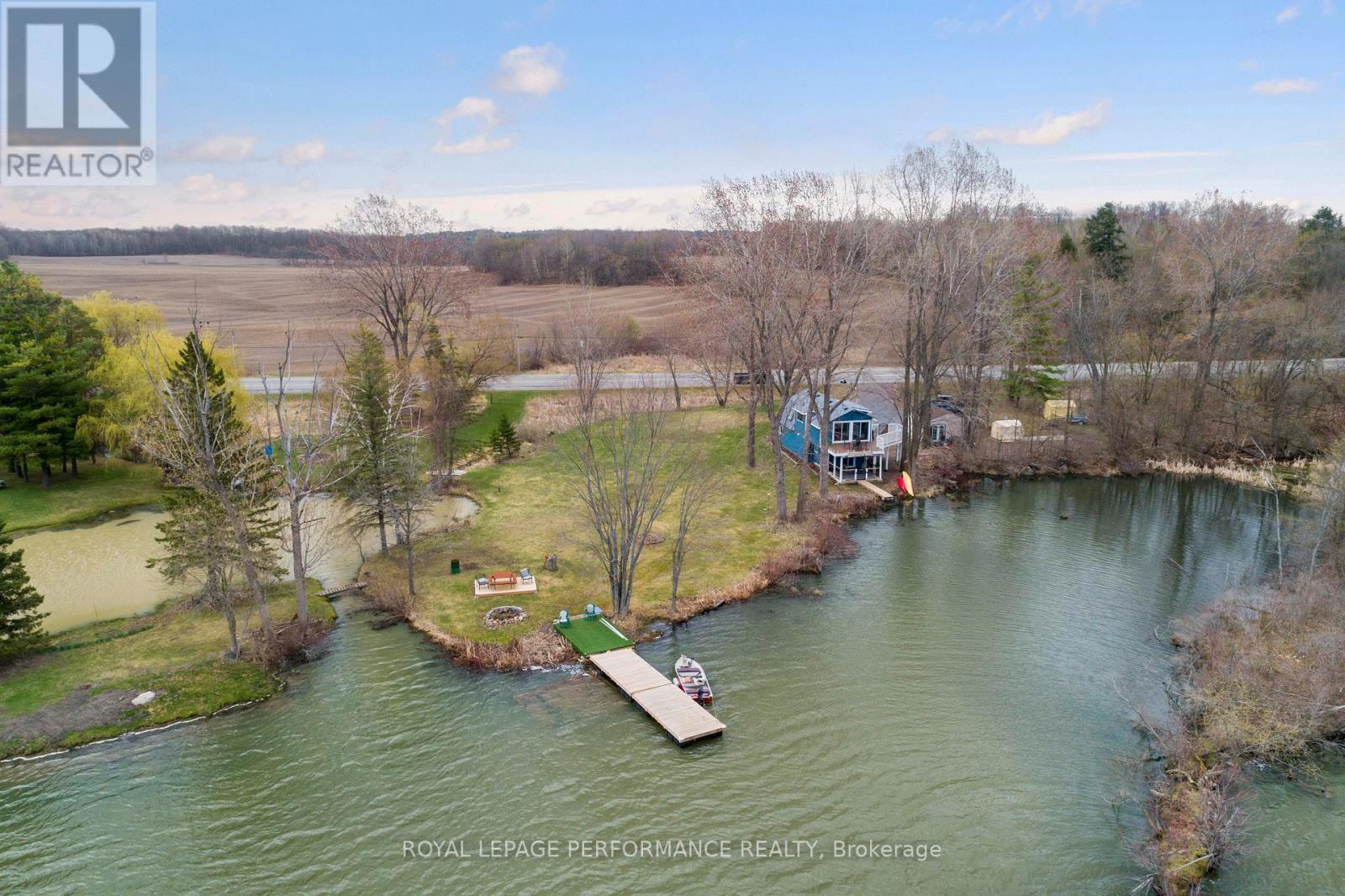 












1930 SUNBURY ROAD

,
Frontenac (Frontenac South),




Ontario
K0H1X0

