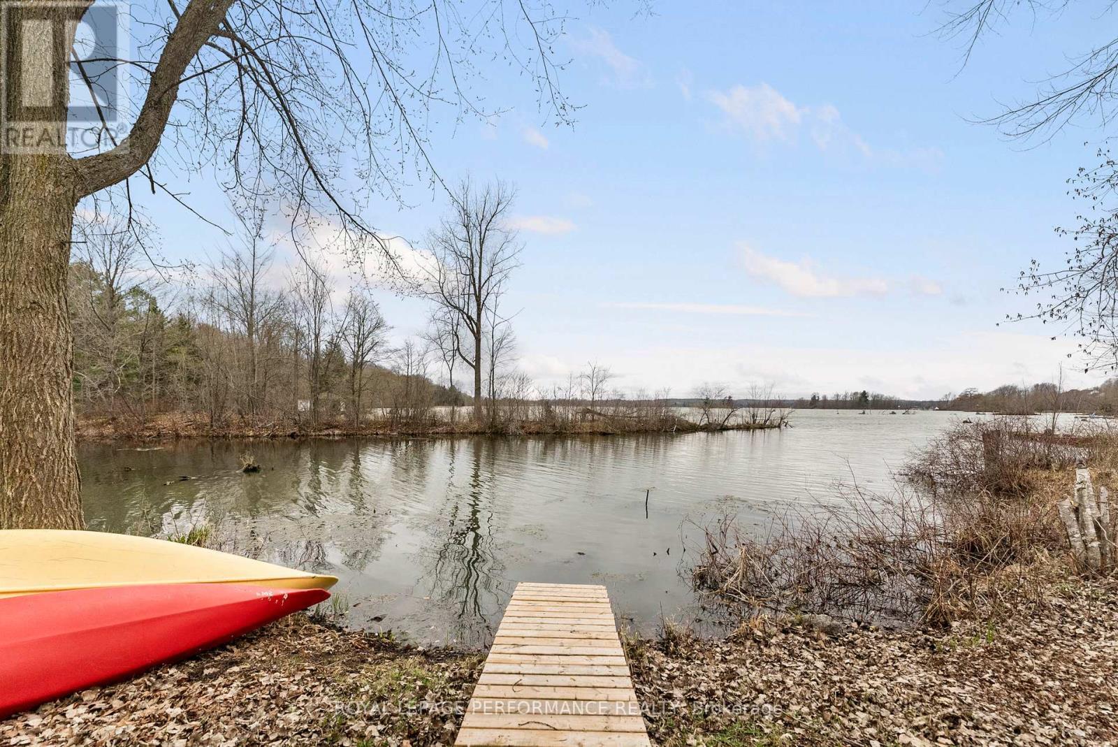 












1930 SUNBURY ROAD

,
Frontenac (Frontenac South),




Ontario
K0H1X0

