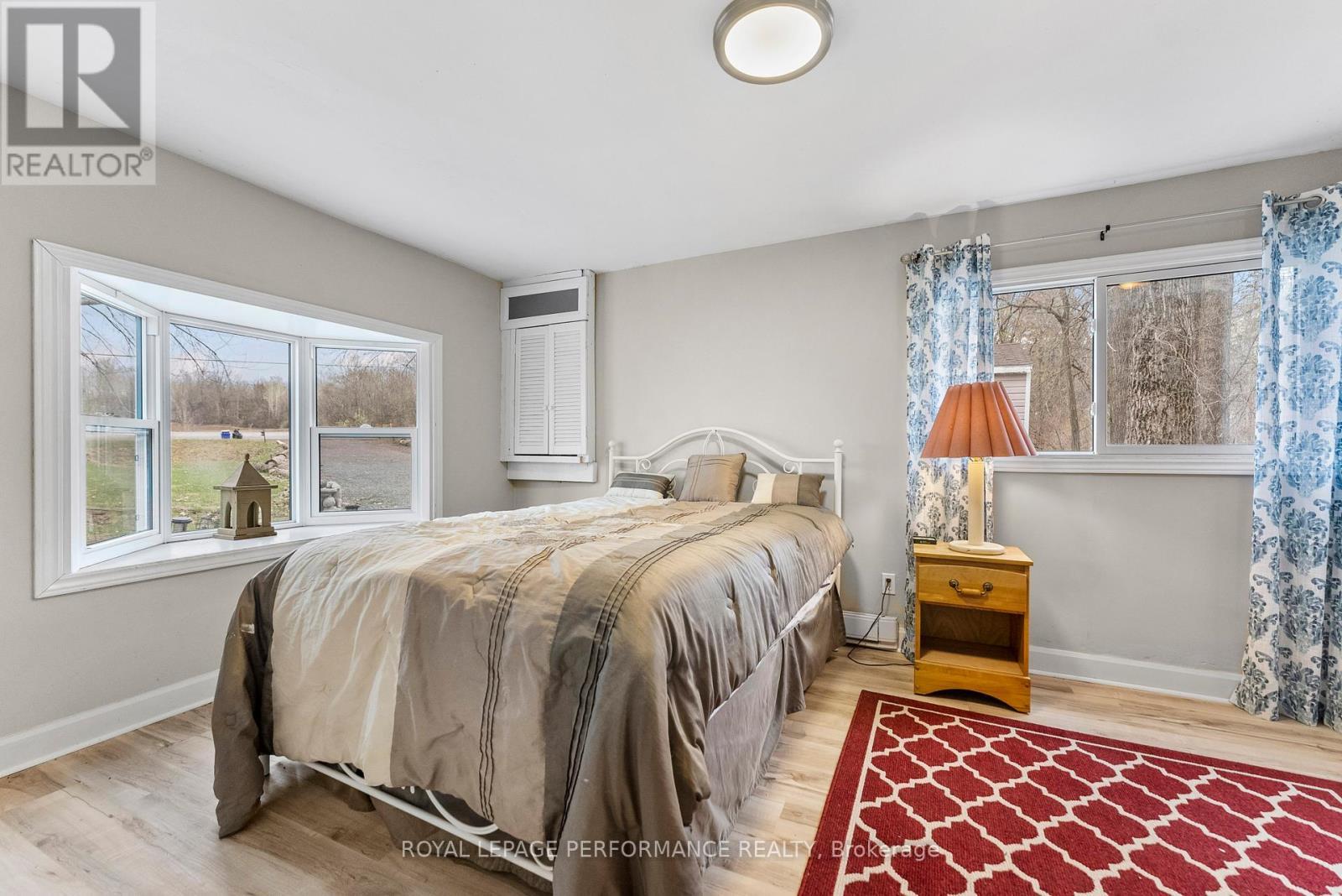 












1930 SUNBURY ROAD

,
Frontenac (Frontenac South),




Ontario
K0H1X0

