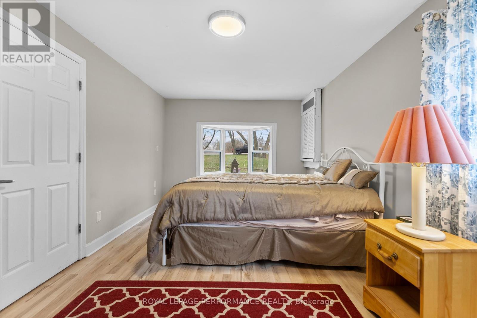 












1930 SUNBURY ROAD

,
Frontenac (Frontenac South),




Ontario
K0H1X0

