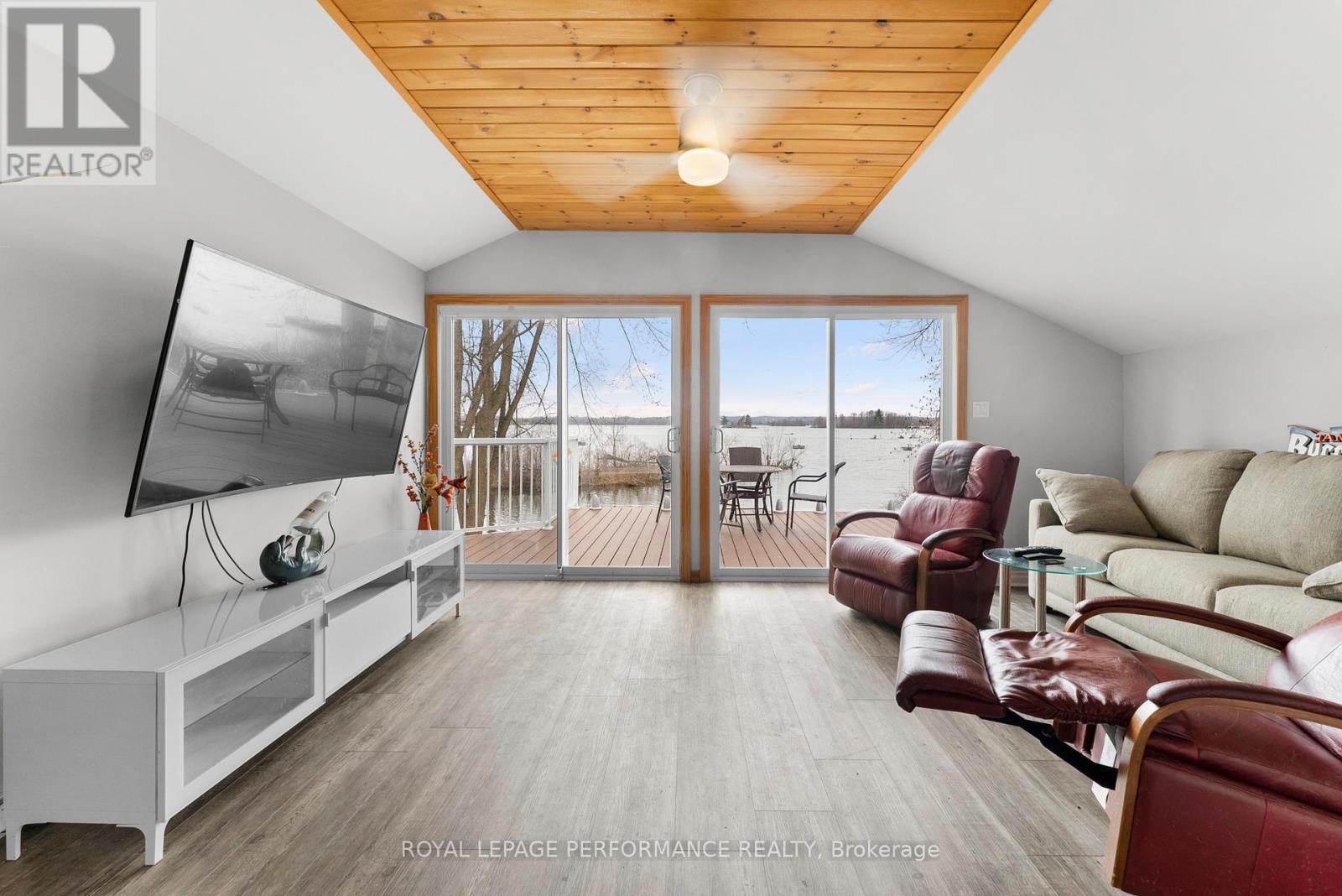 












1930 SUNBURY ROAD

,
Frontenac (Frontenac South),




Ontario
K0H1X0

