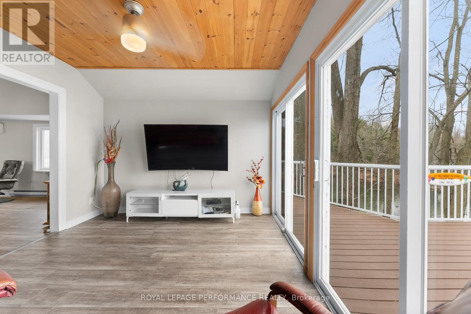 












1930 SUNBURY ROAD

,
Frontenac (Frontenac South),




Ontario
K0H1X0

