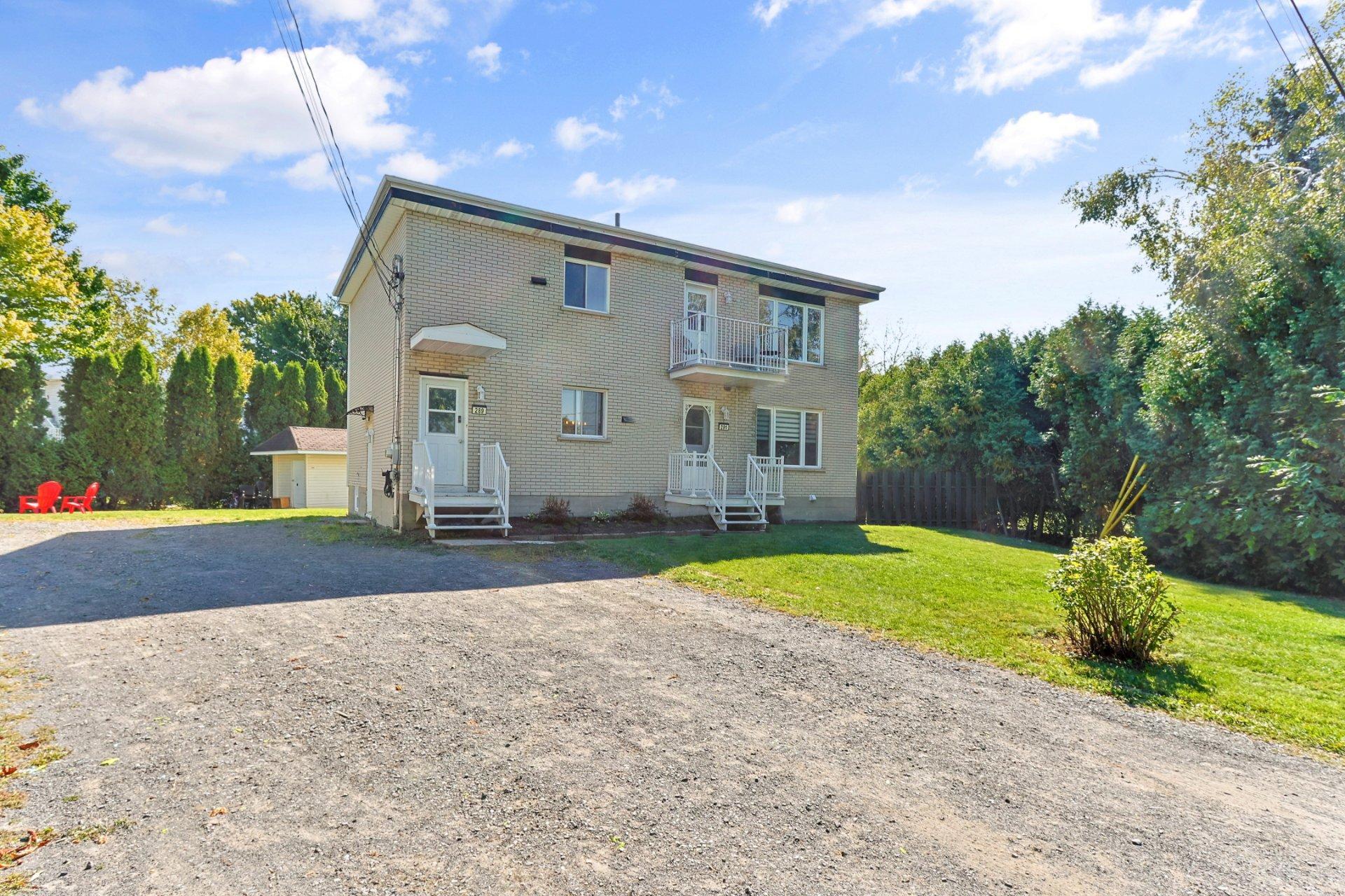 









289

 - 291


Rue du Parc

,
Saint-Clet,




QC
J0P1S0

