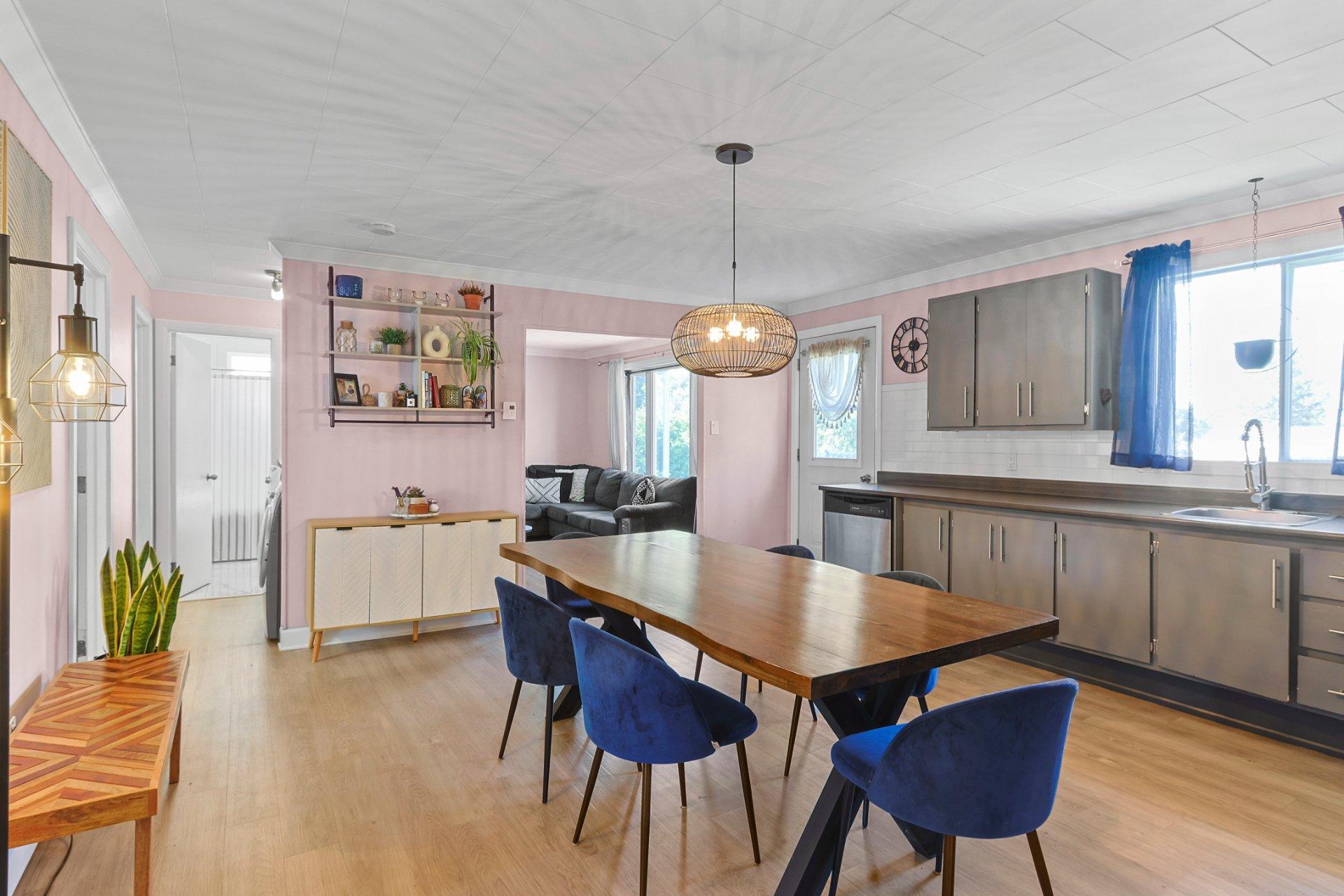 









289

 - 291


Rue du Parc

,
Saint-Clet,




QC
J0P1S0

