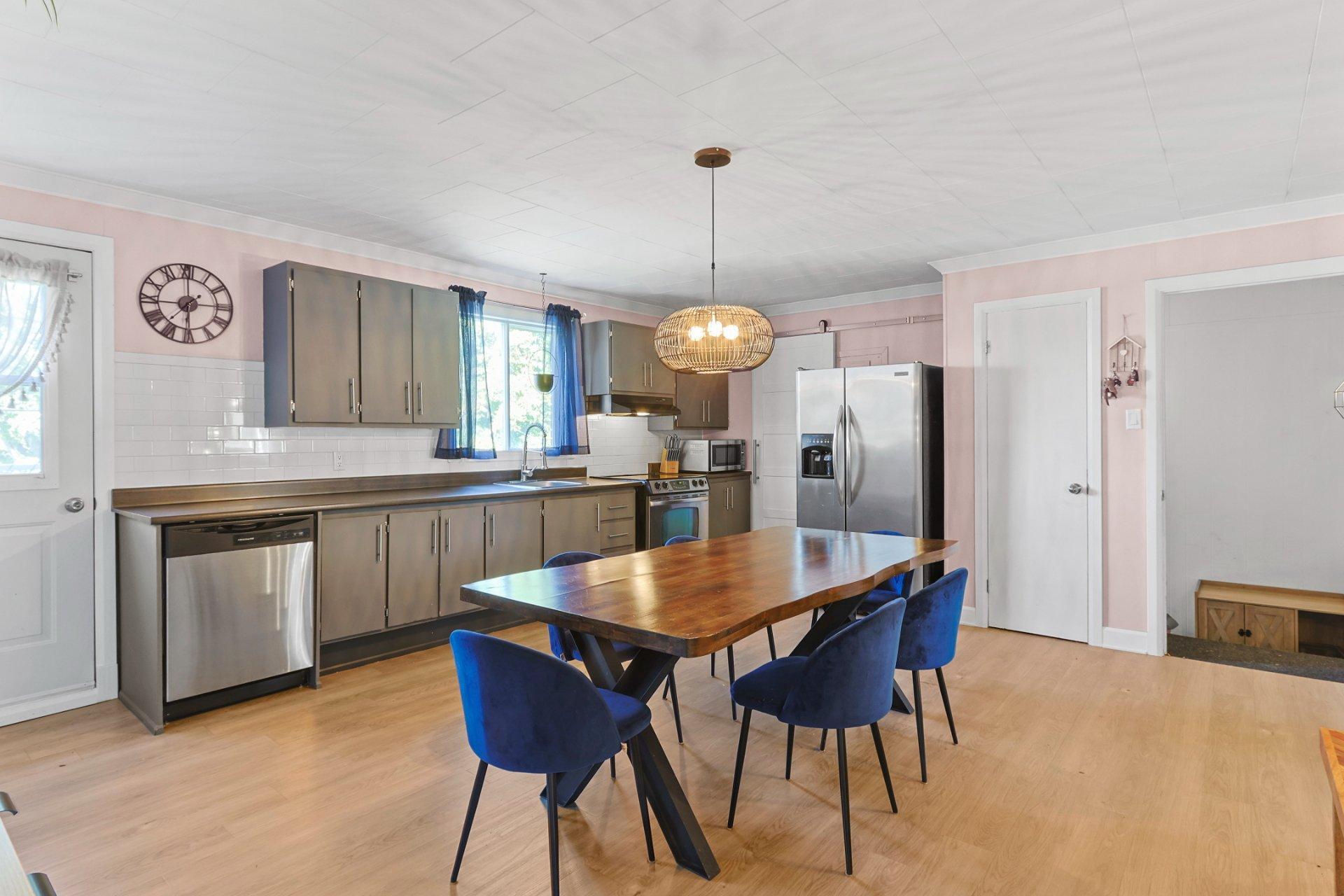 









289

 - 291


Rue du Parc

,
Saint-Clet,




QC
J0P1S0

