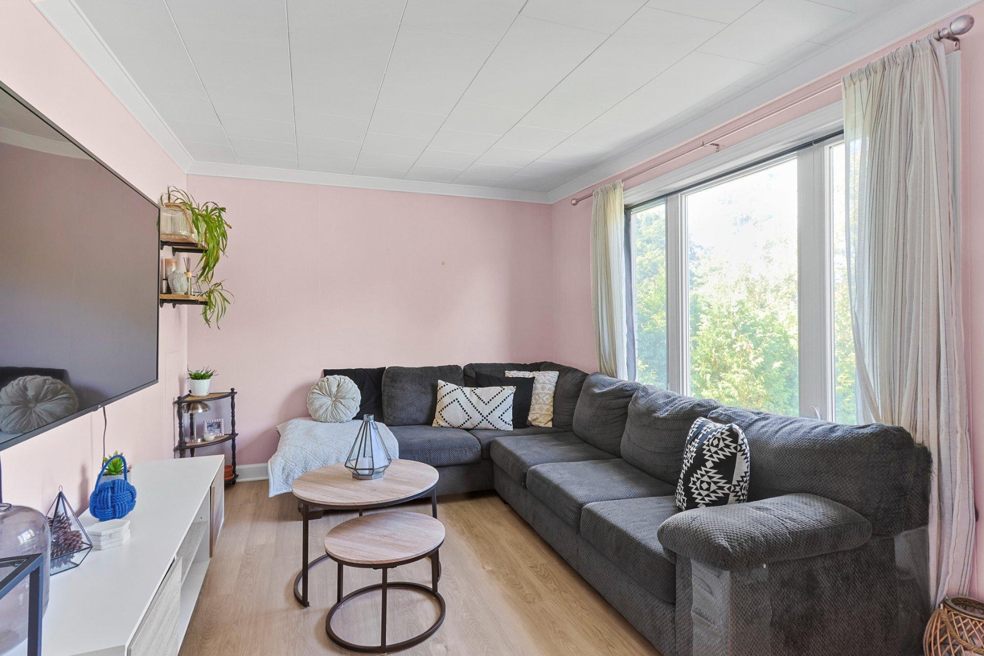









289

 - 291


Rue du Parc

,
Saint-Clet,




QC
J0P1S0

