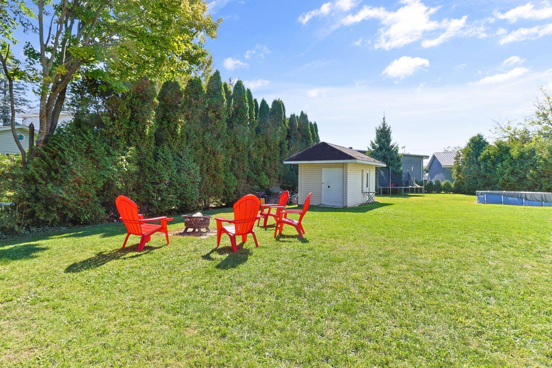 









289

 - 291


Rue du Parc

,
Saint-Clet,




QC
J0P1S0

