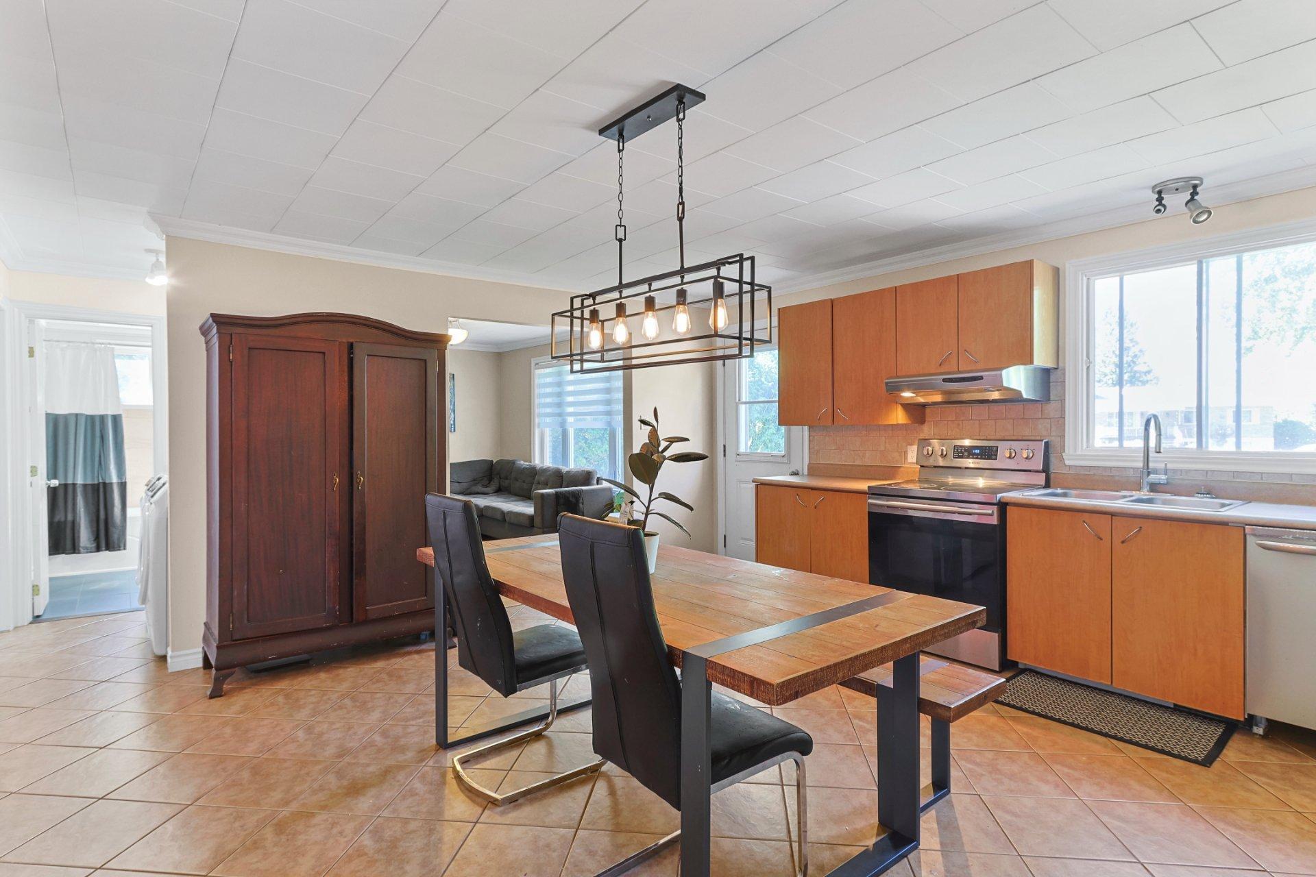 









289

 - 291


Rue du Parc

,
Saint-Clet,




QC
J0P1S0

