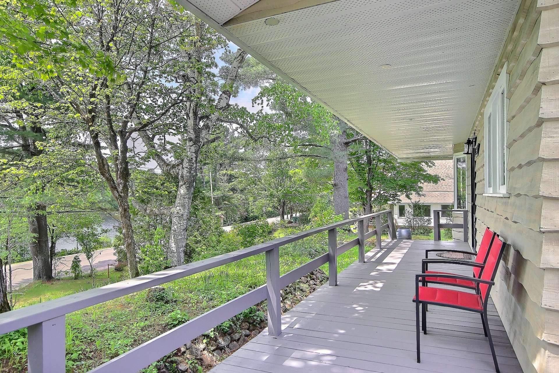









2945


Ch. du Village

,
Saint-Adolphe-d'Howard,




QC
J0T2B0

