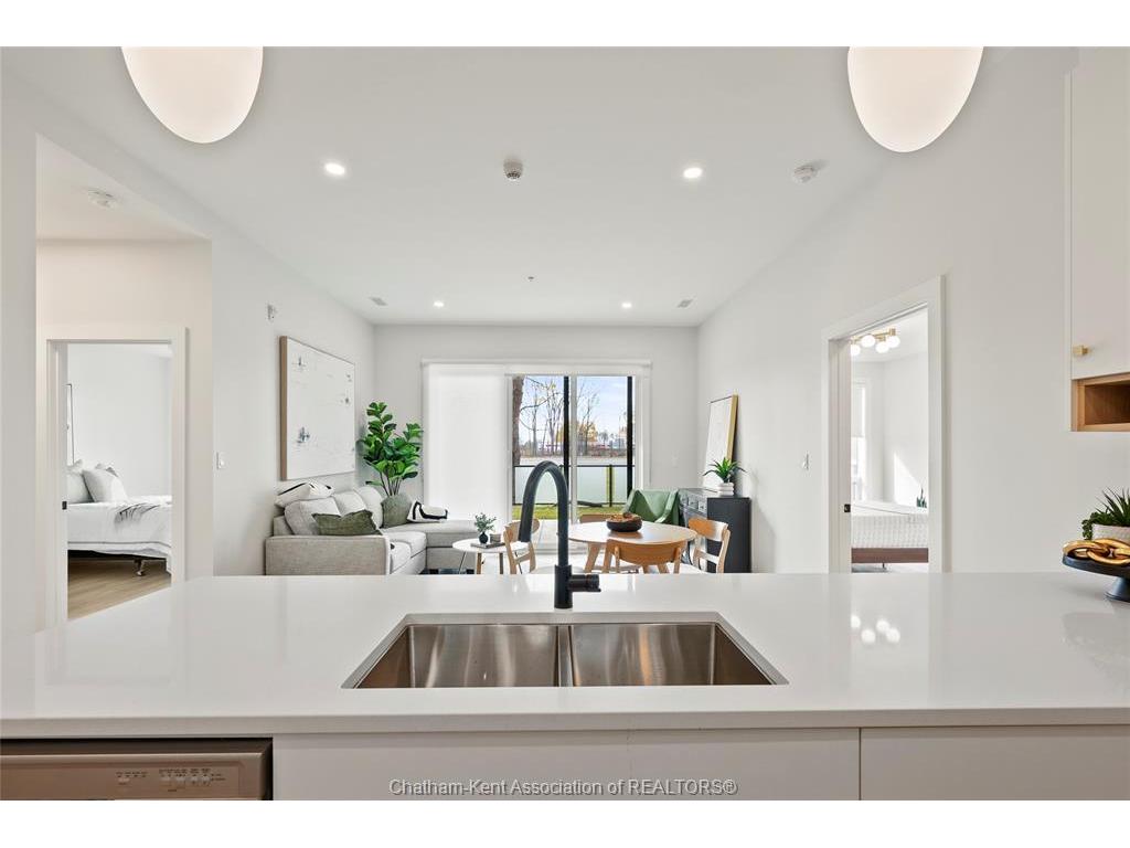 









364


Grand

Avenue East, 512,
Chatham,




ON
N7L 1W6

