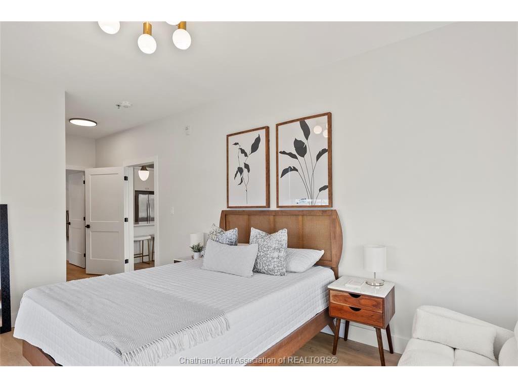 









364


Grand

Avenue East, 512,
Chatham,




ON
N7L 1W6

