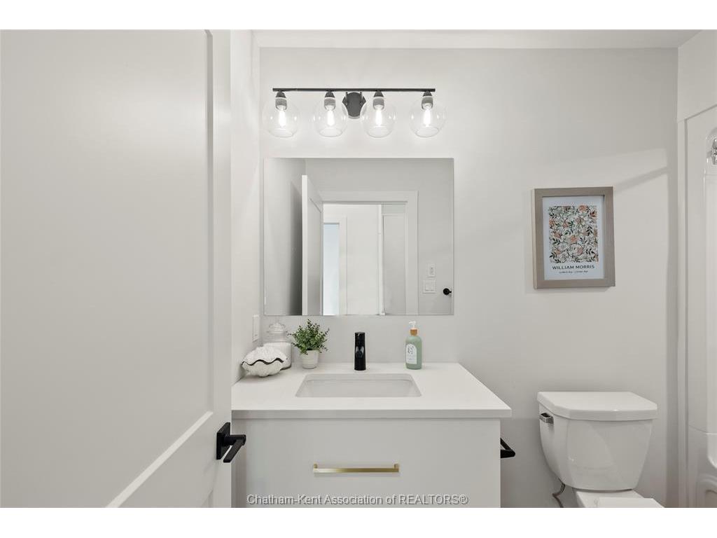 









364


Grand

Avenue East, 512,
Chatham,




ON
N7L 1W6

