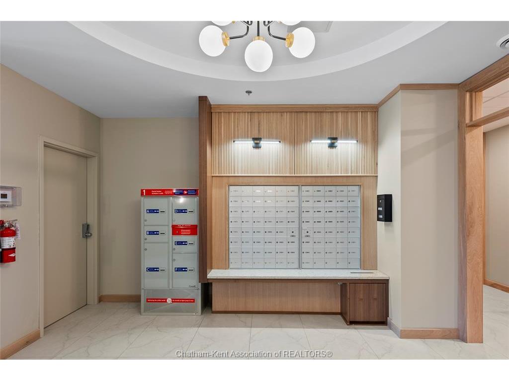 









364


Grand

Avenue East, 512,
Chatham,




ON
N7L 1W6

