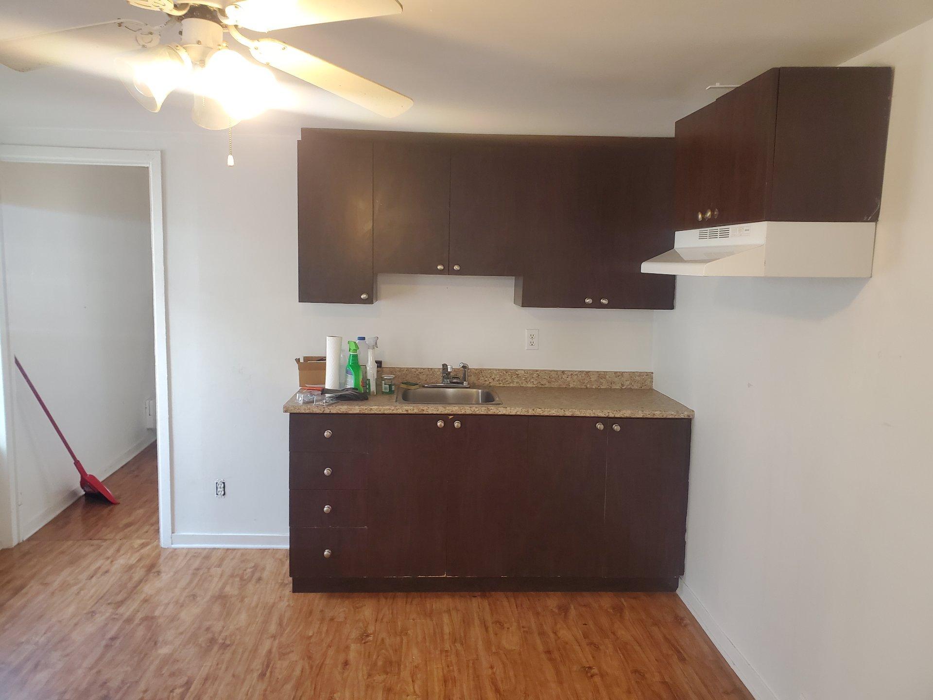 









496


Rue Latour

,
Saint-Jérôme,




QC
J6Z1H8

