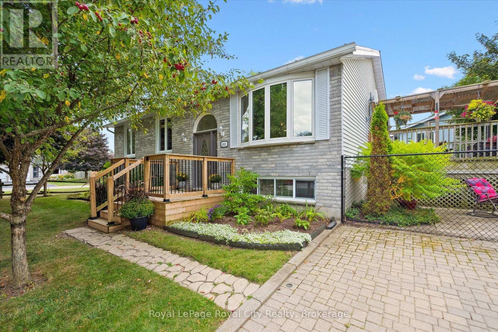 












101 LANDREX BOULEVARD

,
Guelph/Eramosa (Rockwood),




Ontario
N0B2K0

