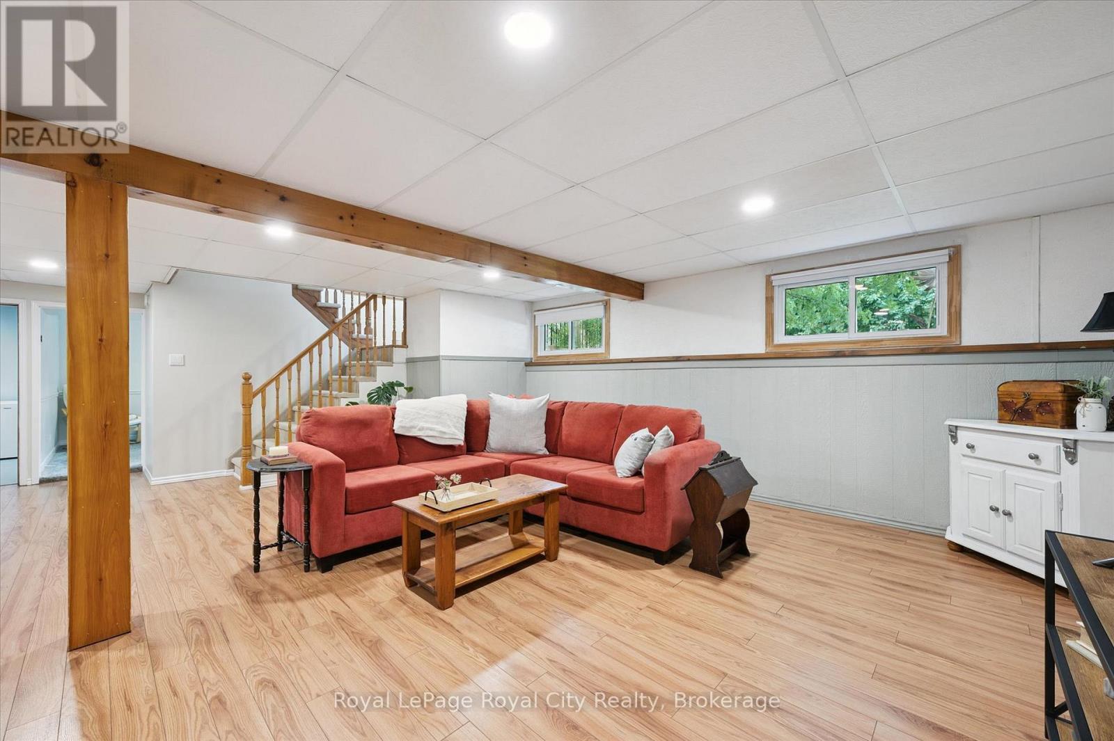 












101 LANDREX BOULEVARD

,
Guelph/Eramosa (Rockwood),




Ontario
N0B2K0

