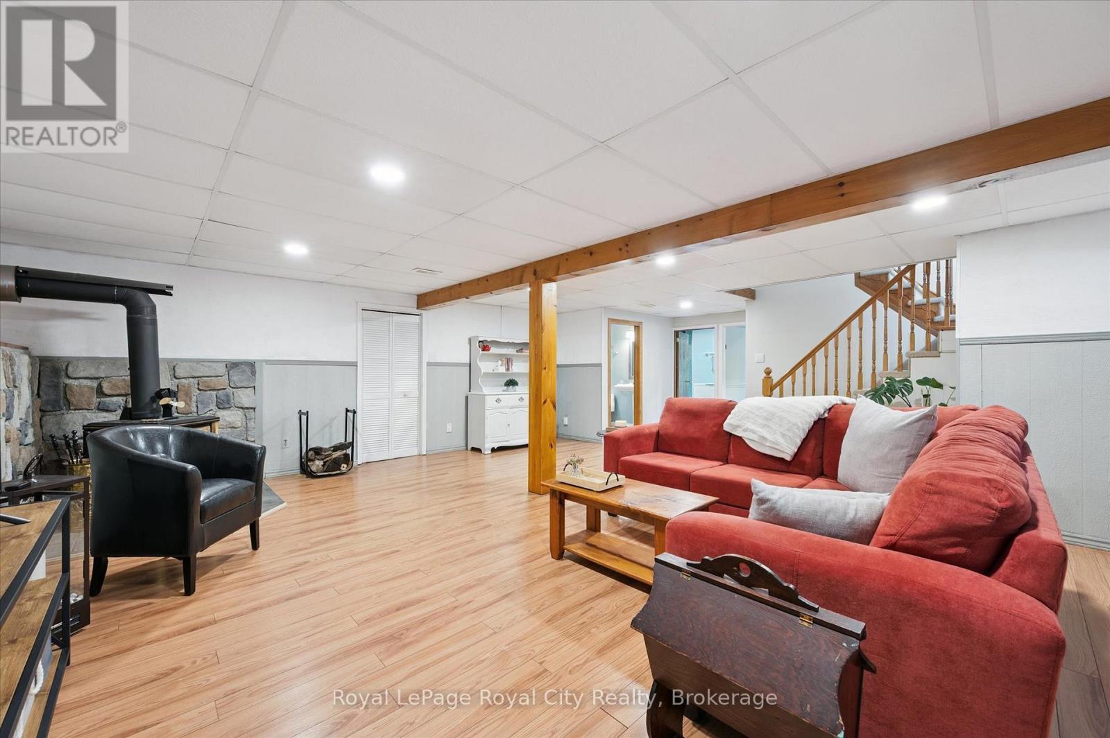 












101 LANDREX BOULEVARD

,
Guelph/Eramosa (Rockwood),




Ontario
N0B2K0

