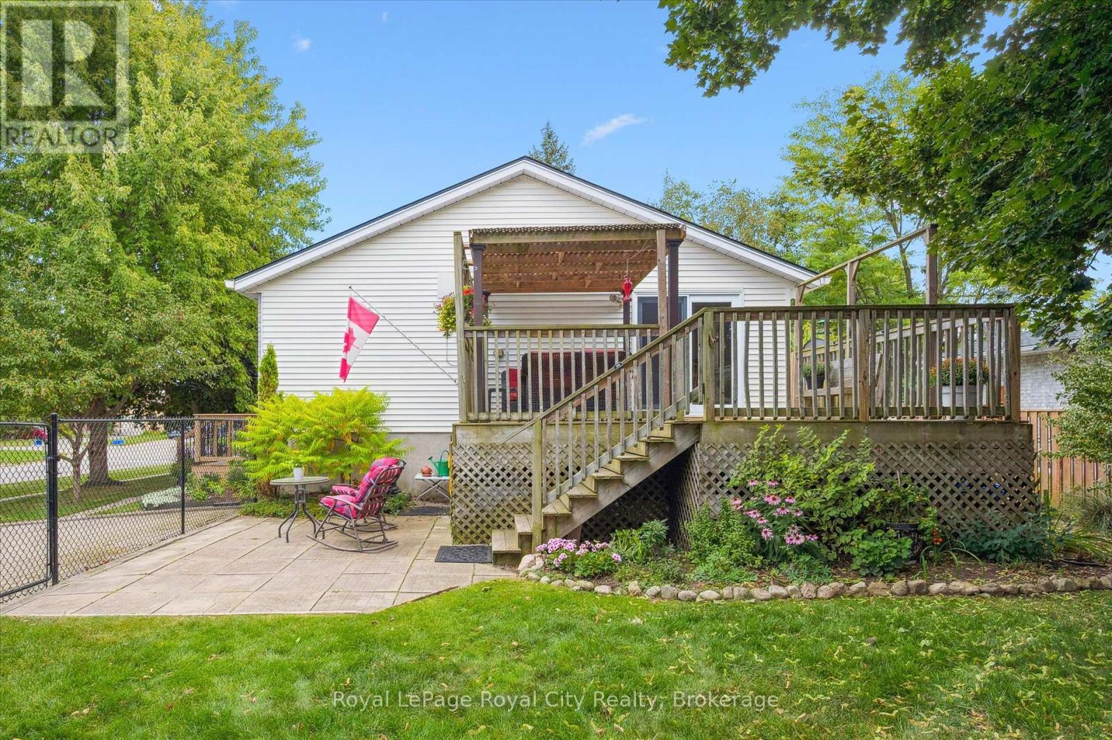 












101 LANDREX BOULEVARD

,
Guelph/Eramosa (Rockwood),




Ontario
N0B2K0

