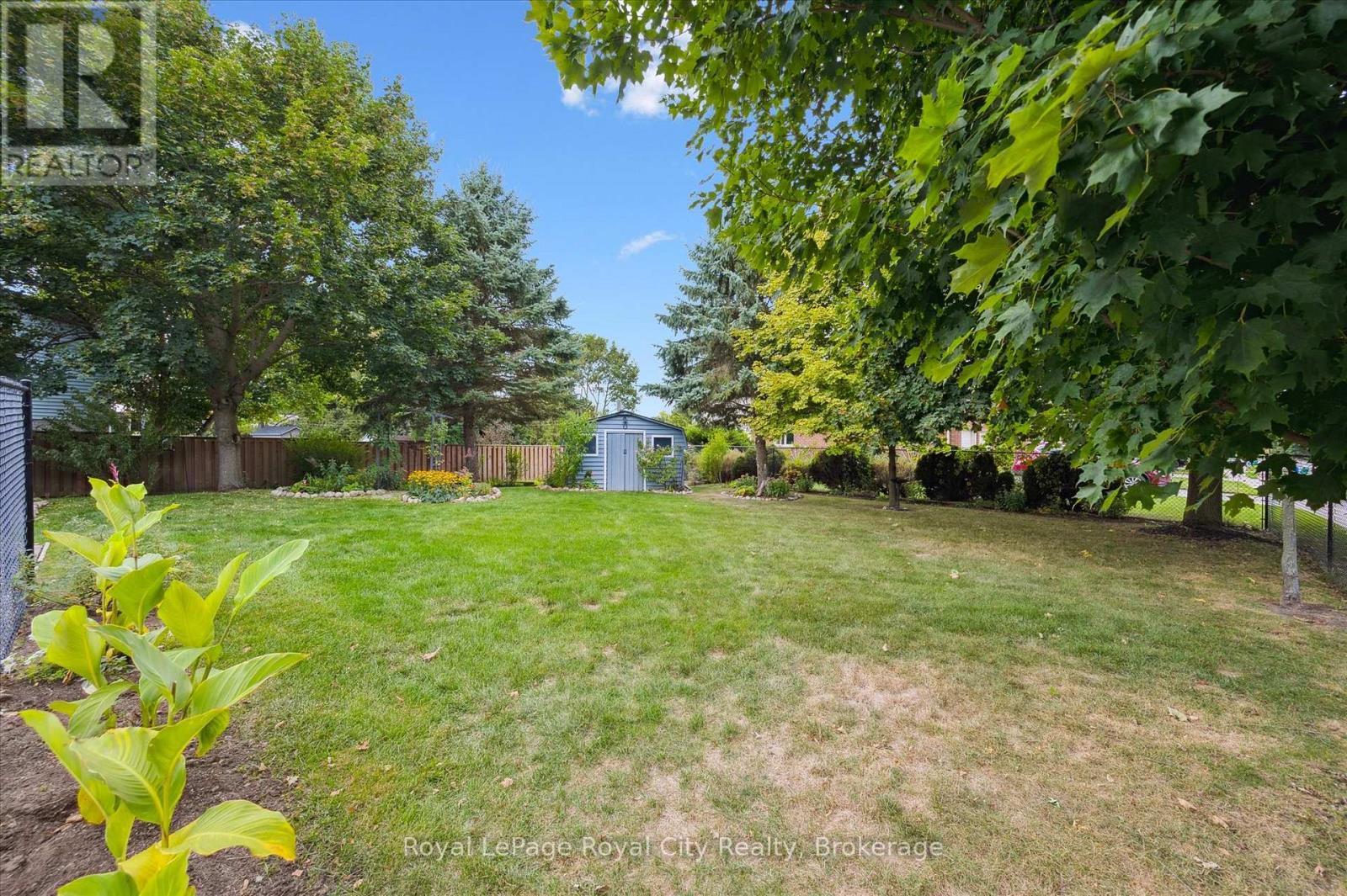 












101 LANDREX BOULEVARD

,
Guelph/Eramosa (Rockwood),




Ontario
N0B2K0

