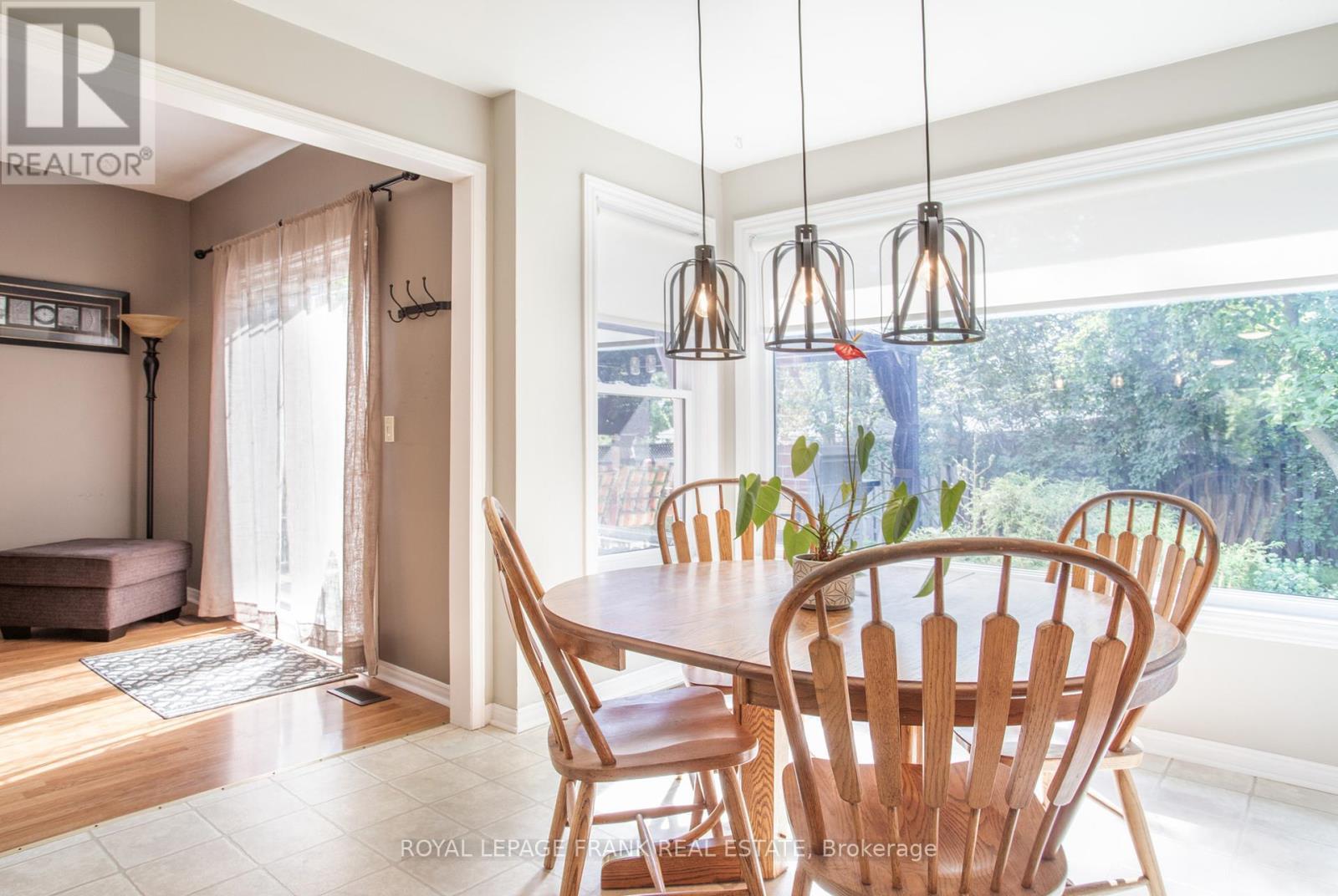 












99 HART BOULEVARD

,
Clarington (Newcastle),




Ontario
L1B1E4

