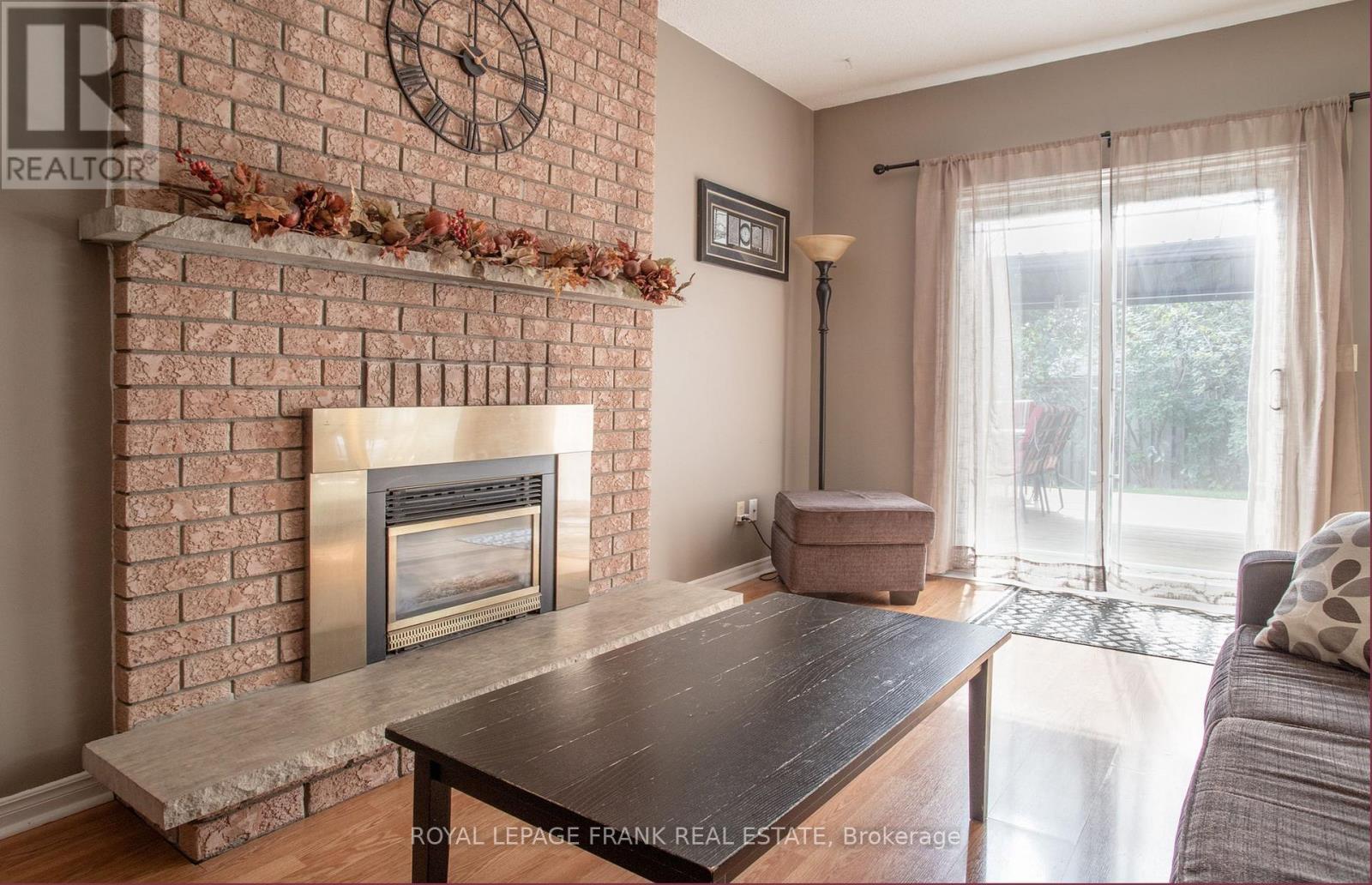 












99 HART BOULEVARD

,
Clarington (Newcastle),




Ontario
L1B1E4


