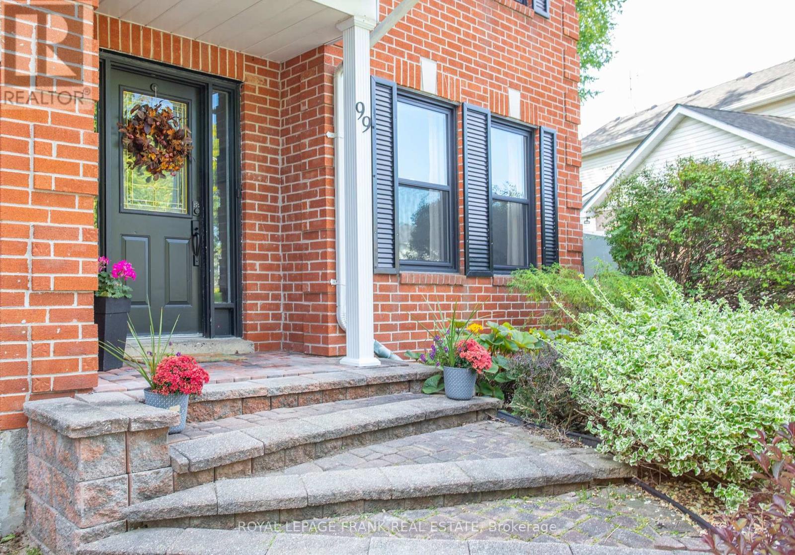 












99 HART BOULEVARD

,
Clarington (Newcastle),




Ontario
L1B1E4

