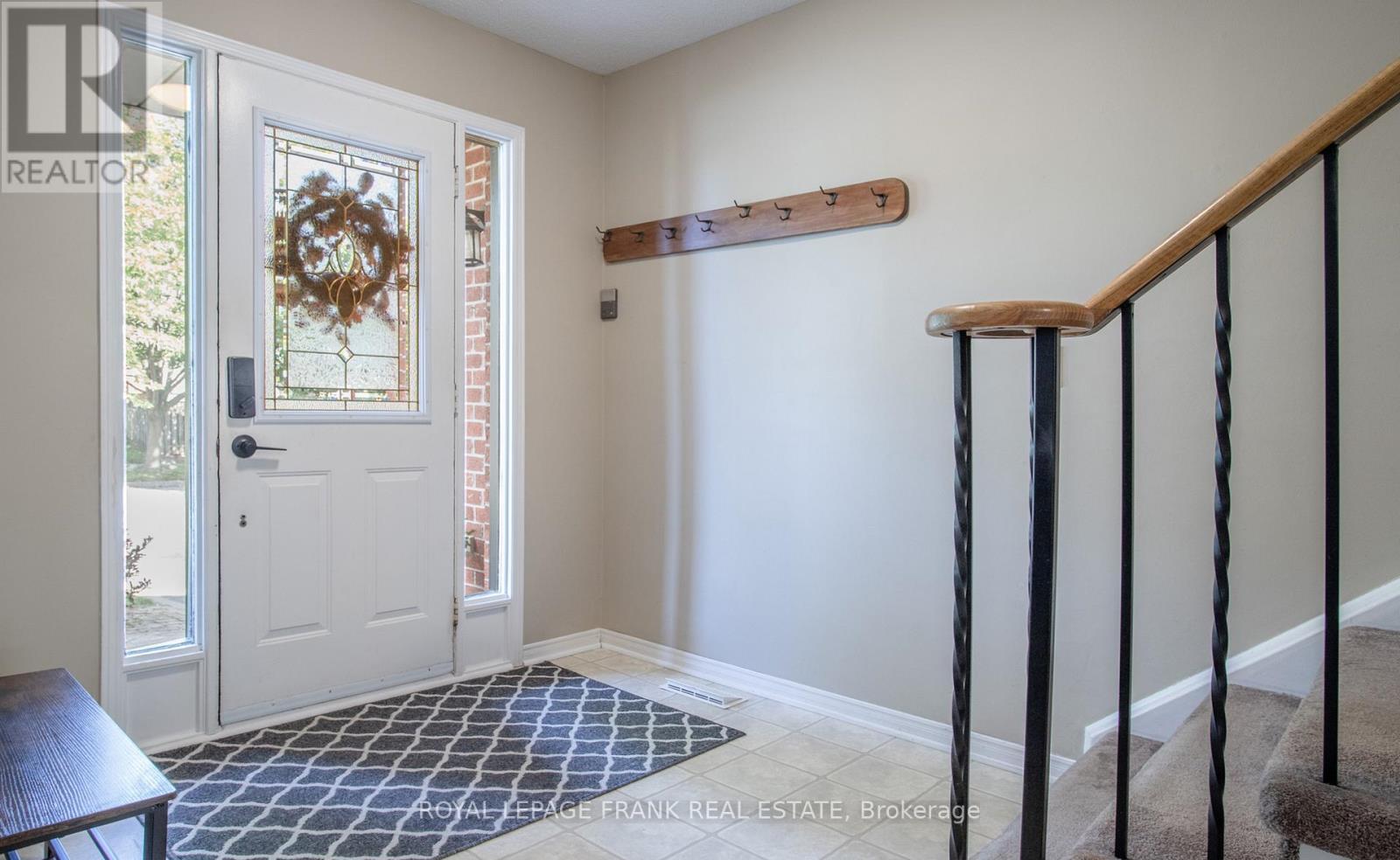 












99 HART BOULEVARD

,
Clarington (Newcastle),




Ontario
L1B1E4

