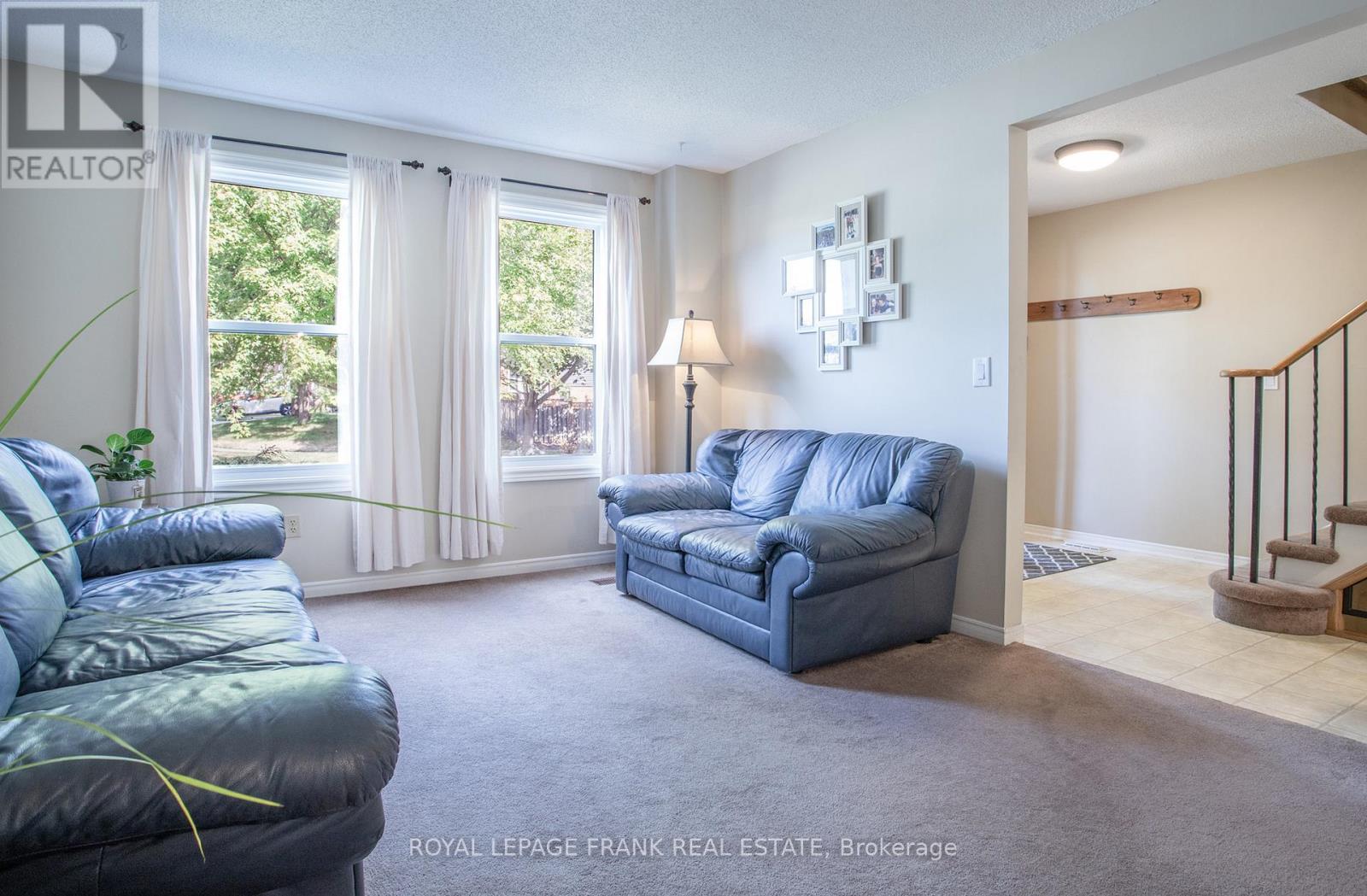 












99 HART BOULEVARD

,
Clarington (Newcastle),




Ontario
L1B1E4

