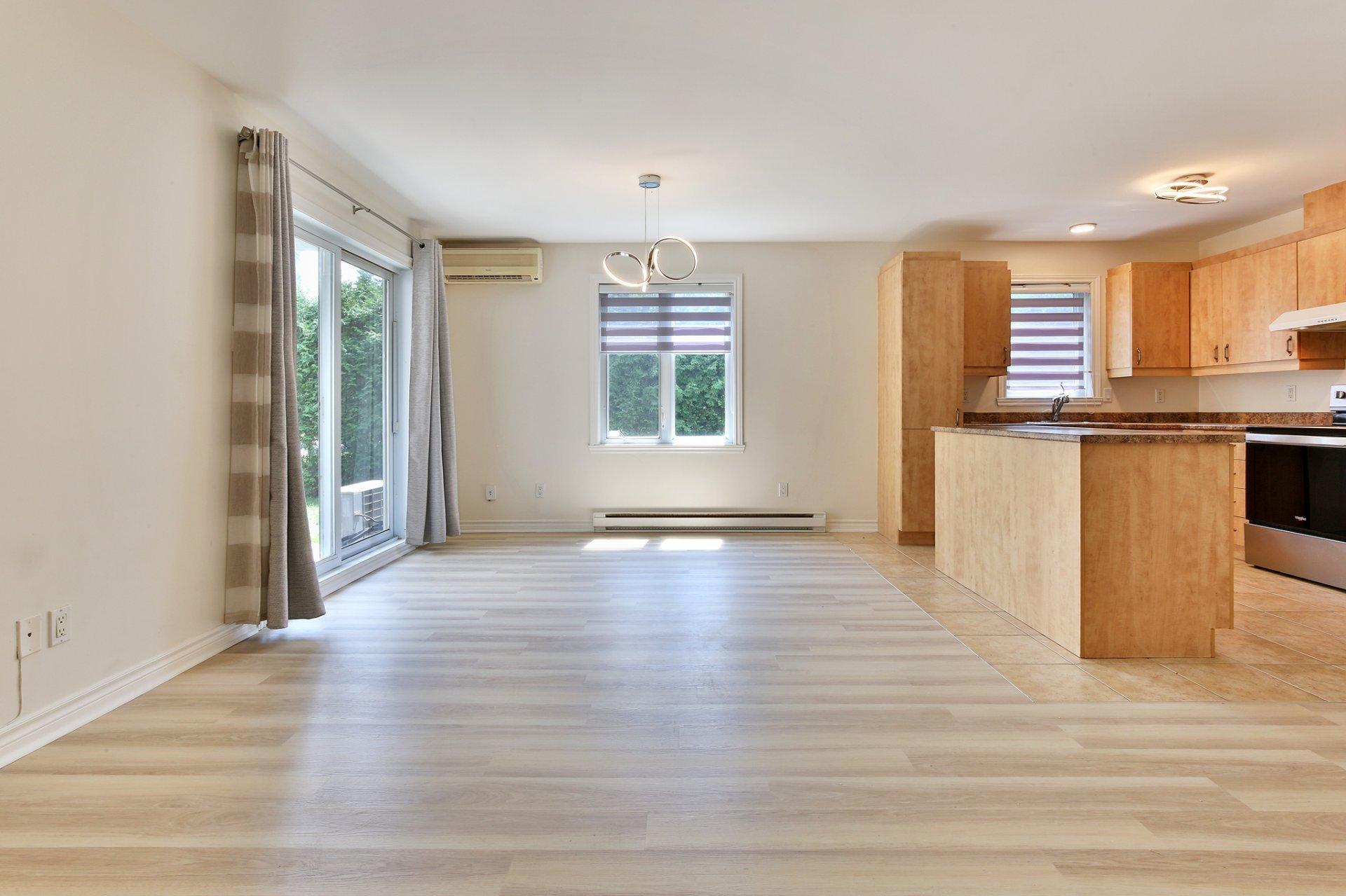 









475


Boul. St-Luc

,
Saint-Jean-sur-Richelieu,




QC
J2W0H3

