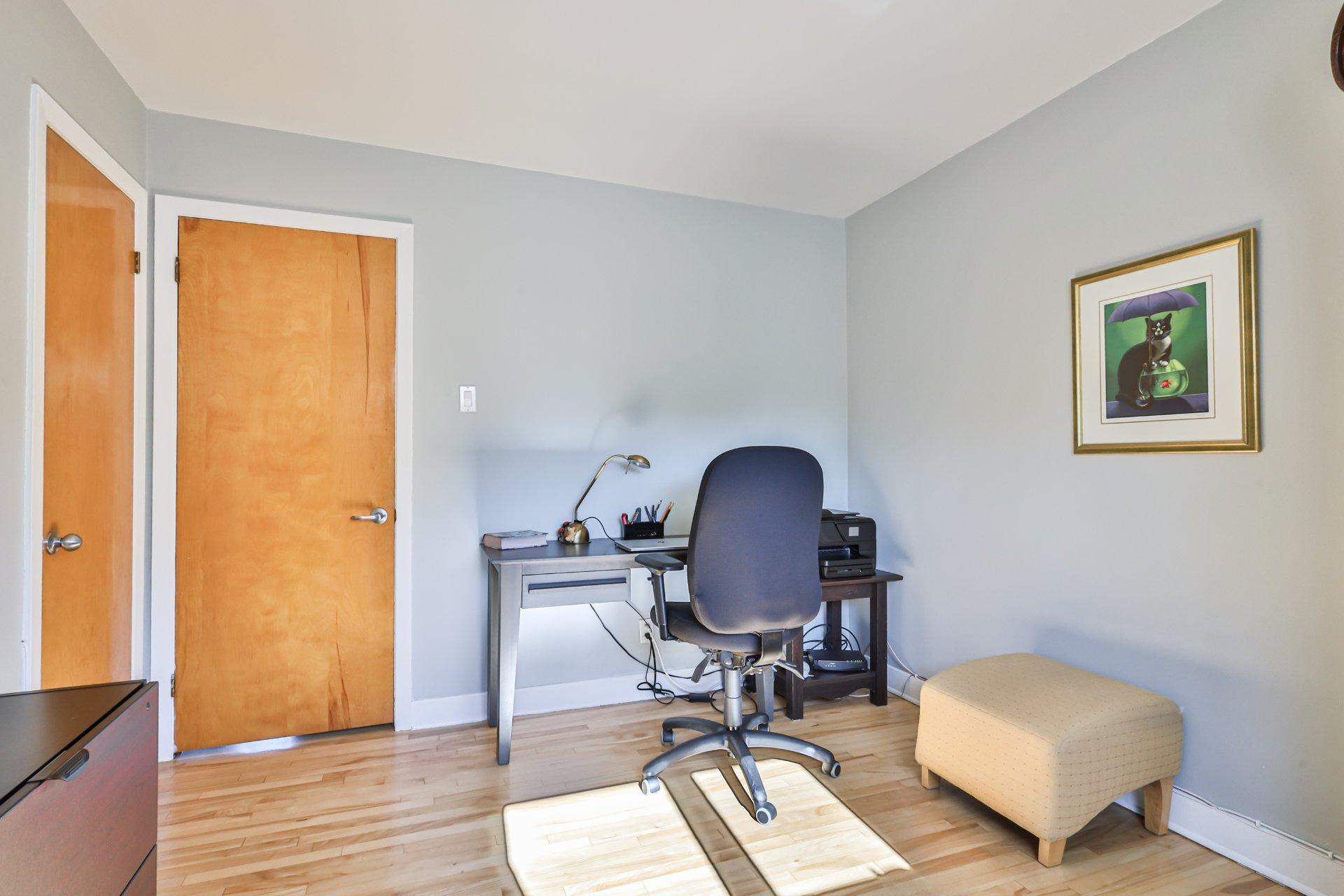 









231


Rue de la Fleur-de-Lys

,
Laval (Pont-Viau),




QC
H7G2K8


