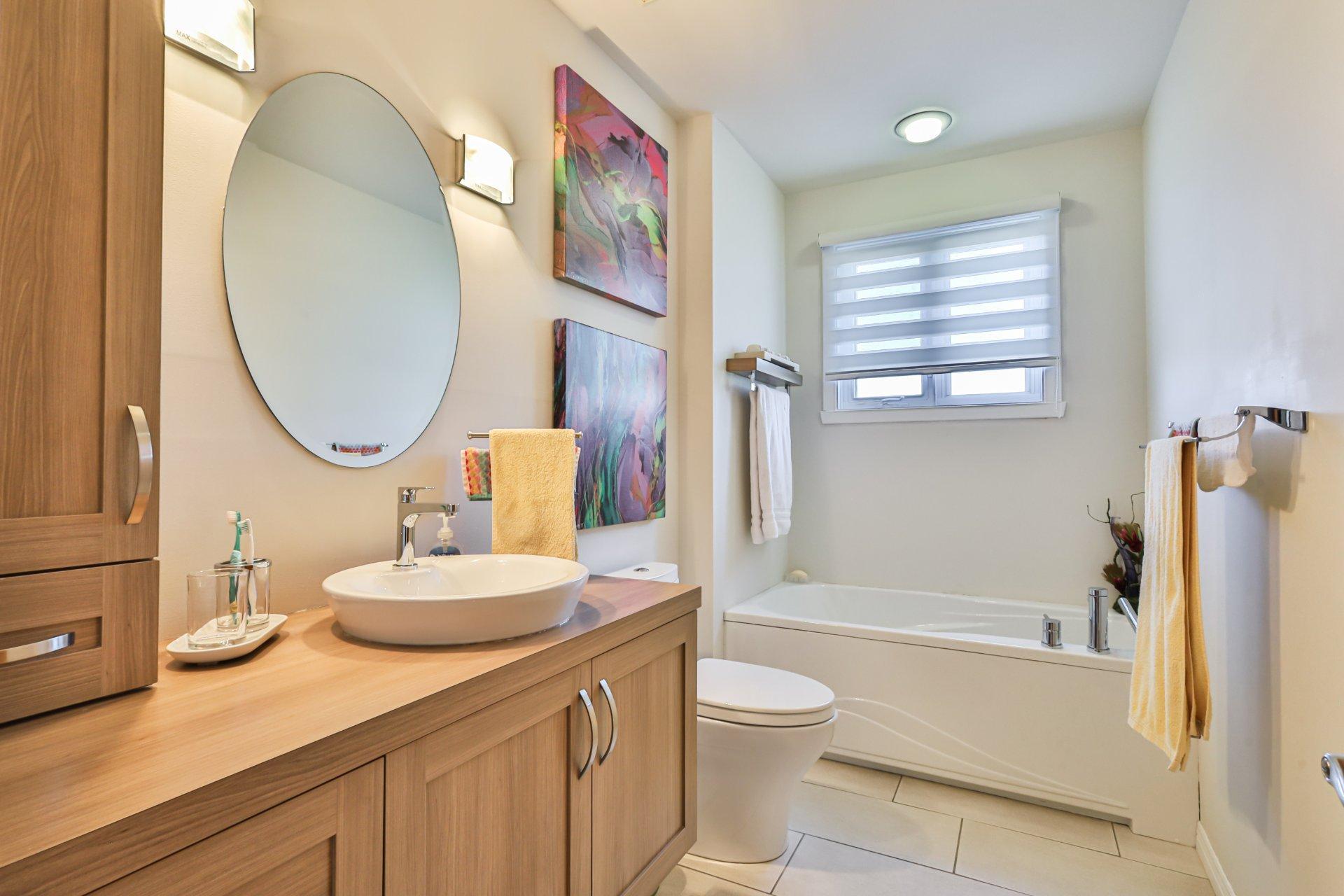 









231


Rue de la Fleur-de-Lys

,
Laval (Pont-Viau),




QC
H7G2K8

