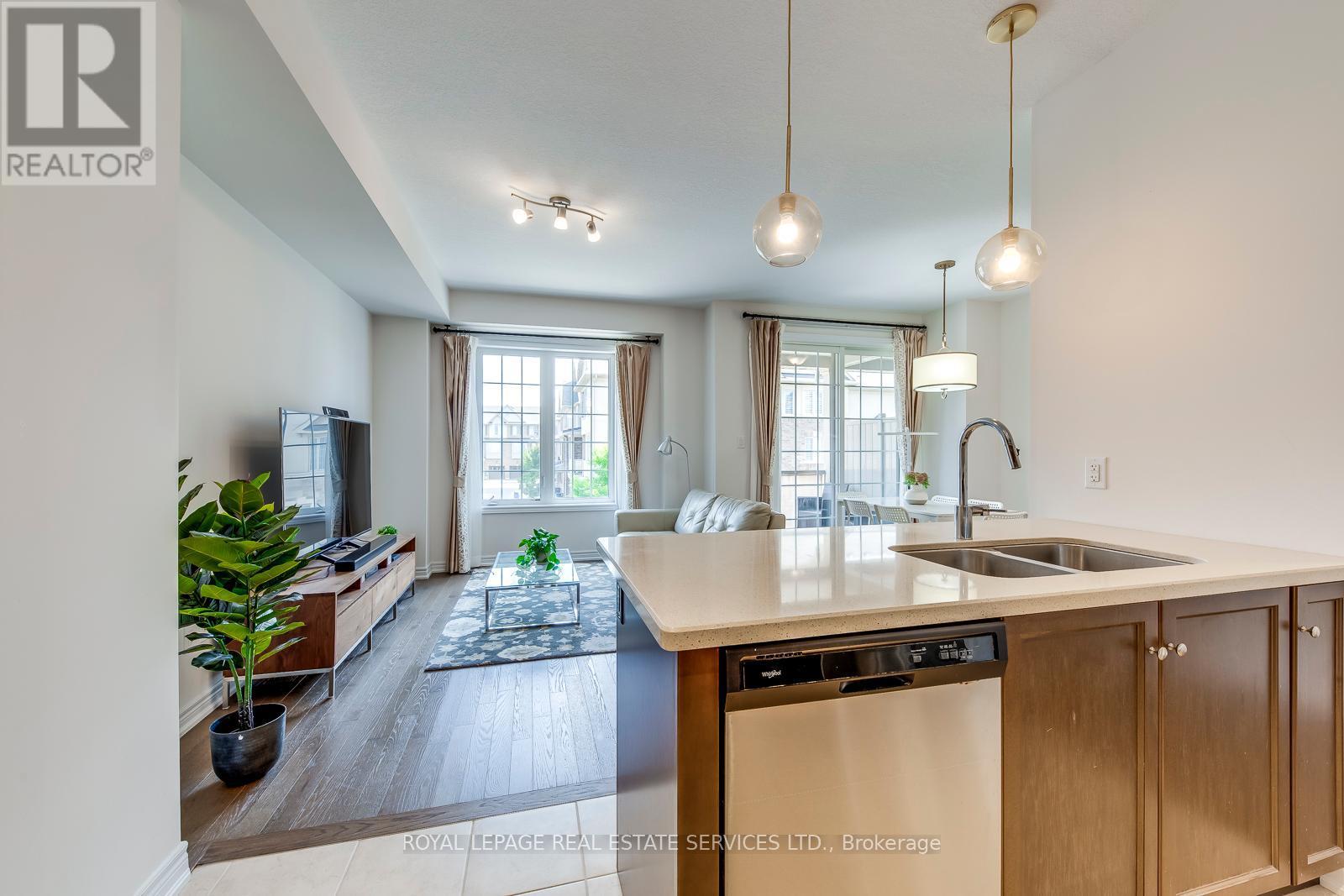 












383 GRANTHAM COMMON

,
Oakville,




Ontario
L6H0P8

