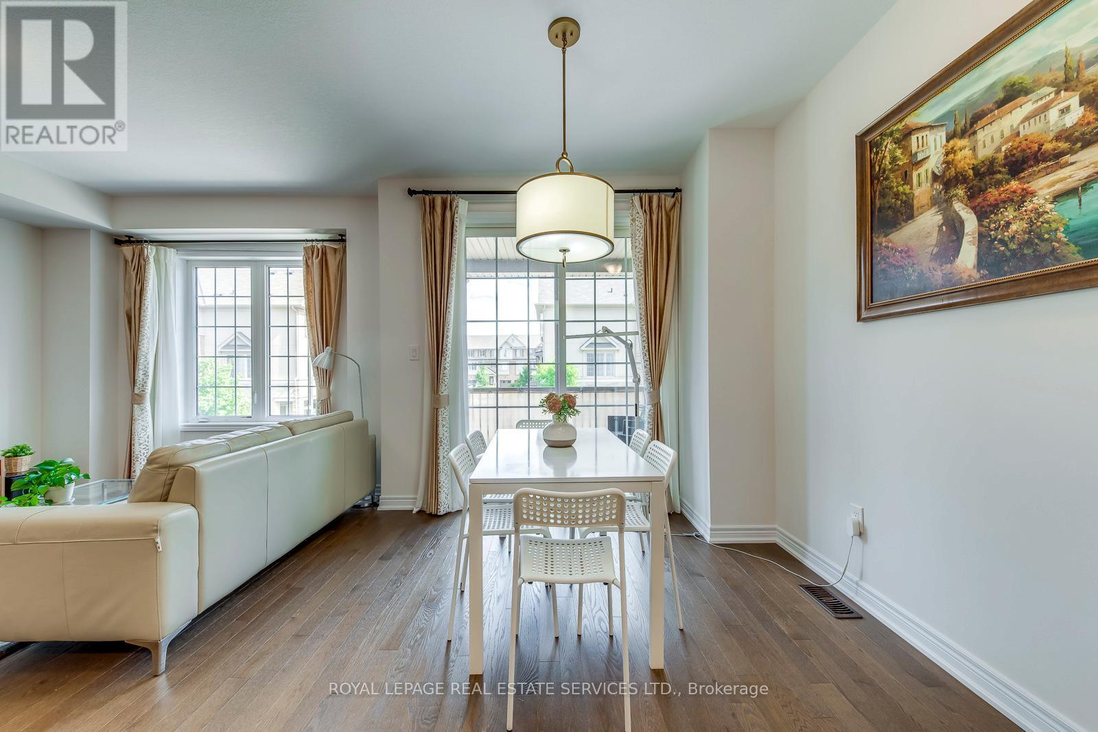 












383 GRANTHAM COMMON

,
Oakville,




Ontario
L6H0P8

