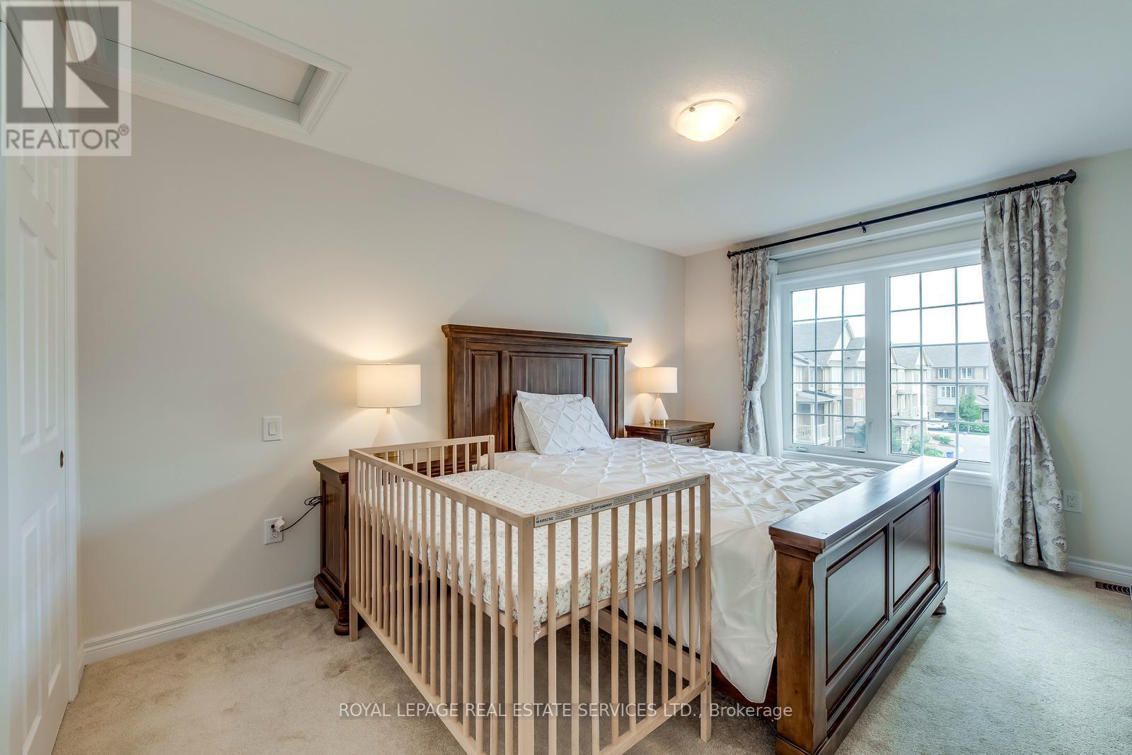 












383 GRANTHAM COMMON

,
Oakville,




Ontario
L6H0P8

