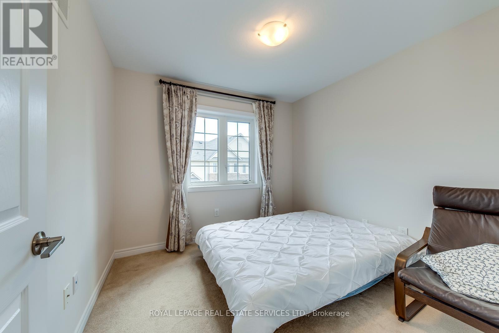 












383 GRANTHAM COMMON

,
Oakville,




Ontario
L6H0P8

