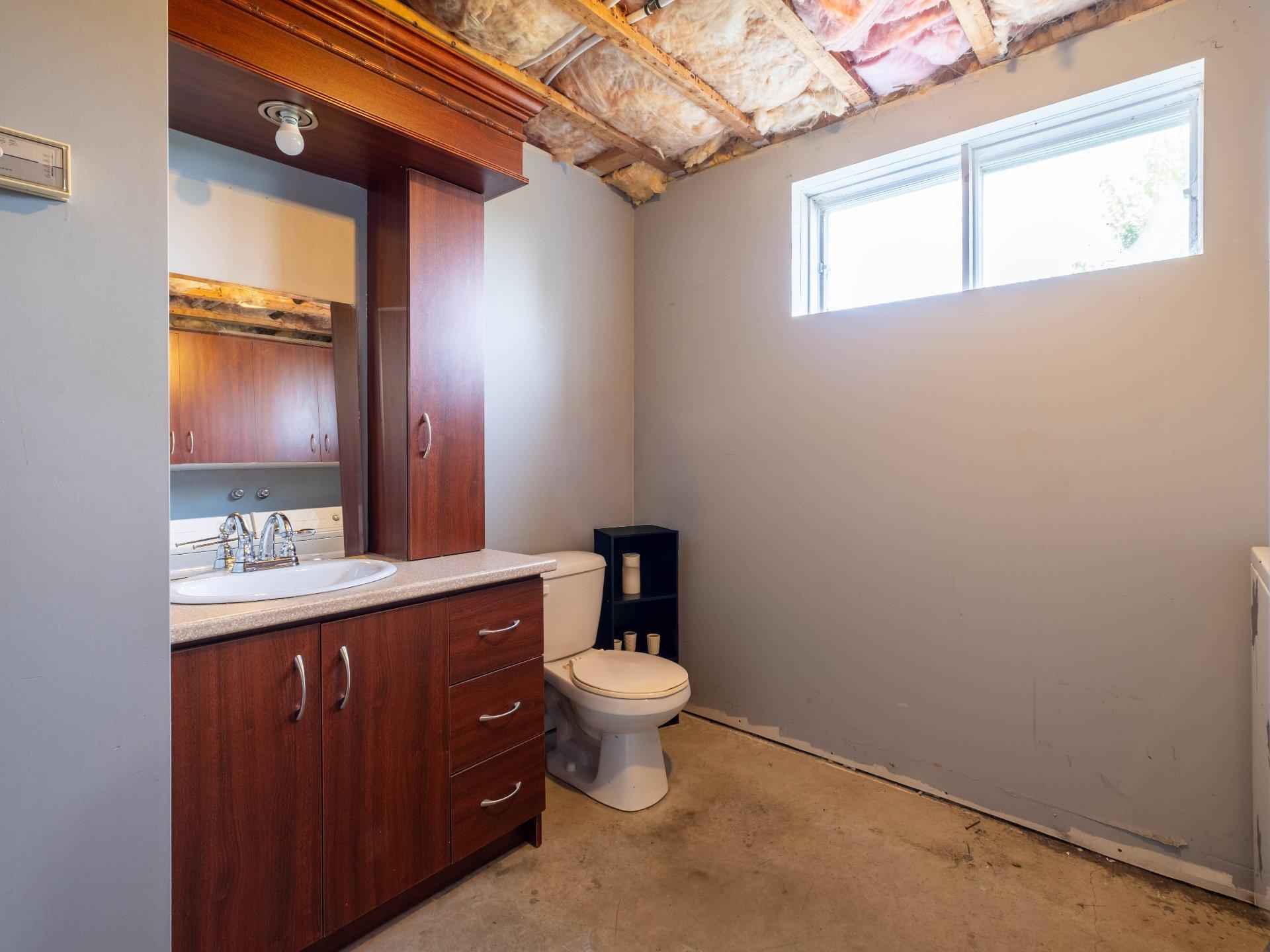 









730


Rg de Picoudie

,
Saint-Robert,




QC
J0G1S0

