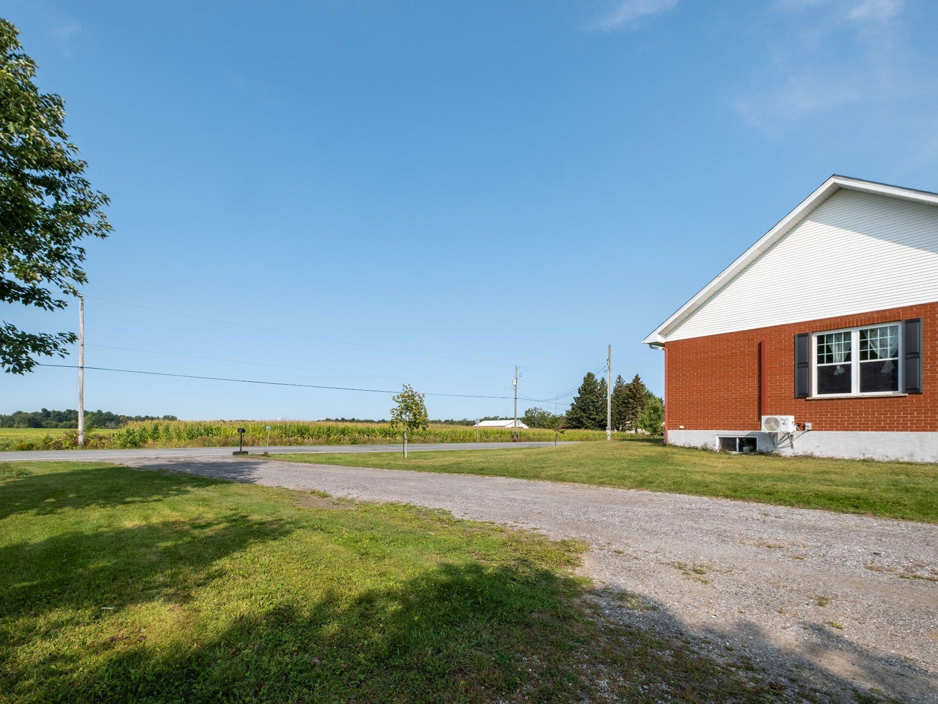 









730


Rg de Picoudie

,
Saint-Robert,




QC
J0G1S0

