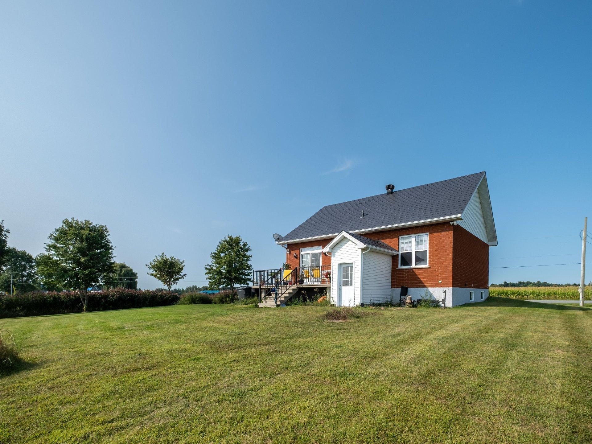 









730


Rg de Picoudie

,
Saint-Robert,




QC
J0G1S0

