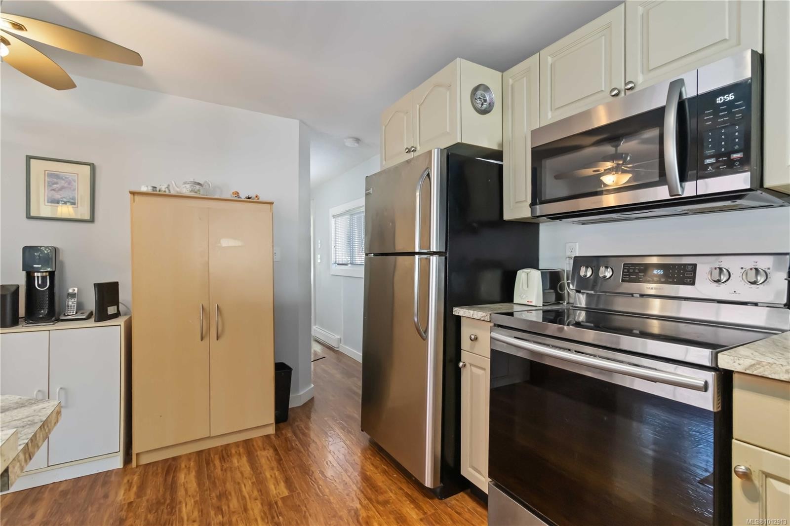 









2847


Sooke Lake

Rd, 50,
Langford,




BC
V9B 4P8

