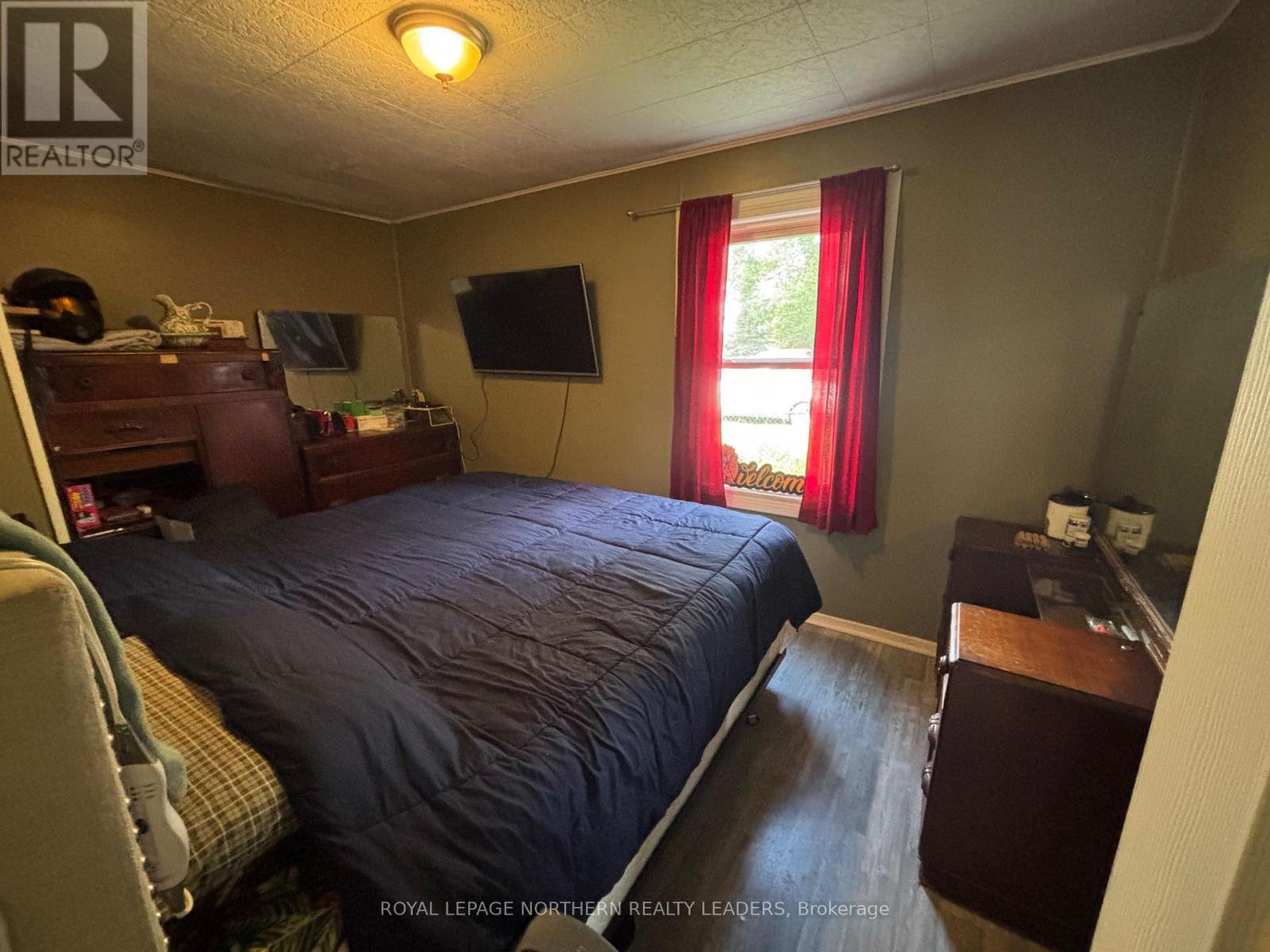












124 FOURTEENTH AVENUE

,
Cochrane,




Ontario
P0L1C0

