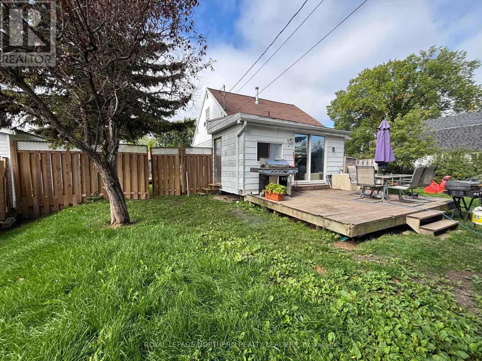 












124 FOURTEENTH AVENUE

,
Cochrane,




Ontario
P0L1C0

