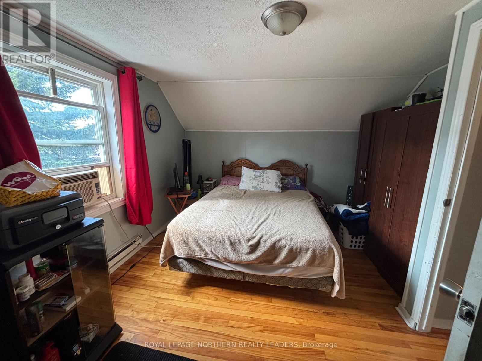 












124 FOURTEENTH AVENUE

,
Cochrane,




Ontario
P0L1C0

